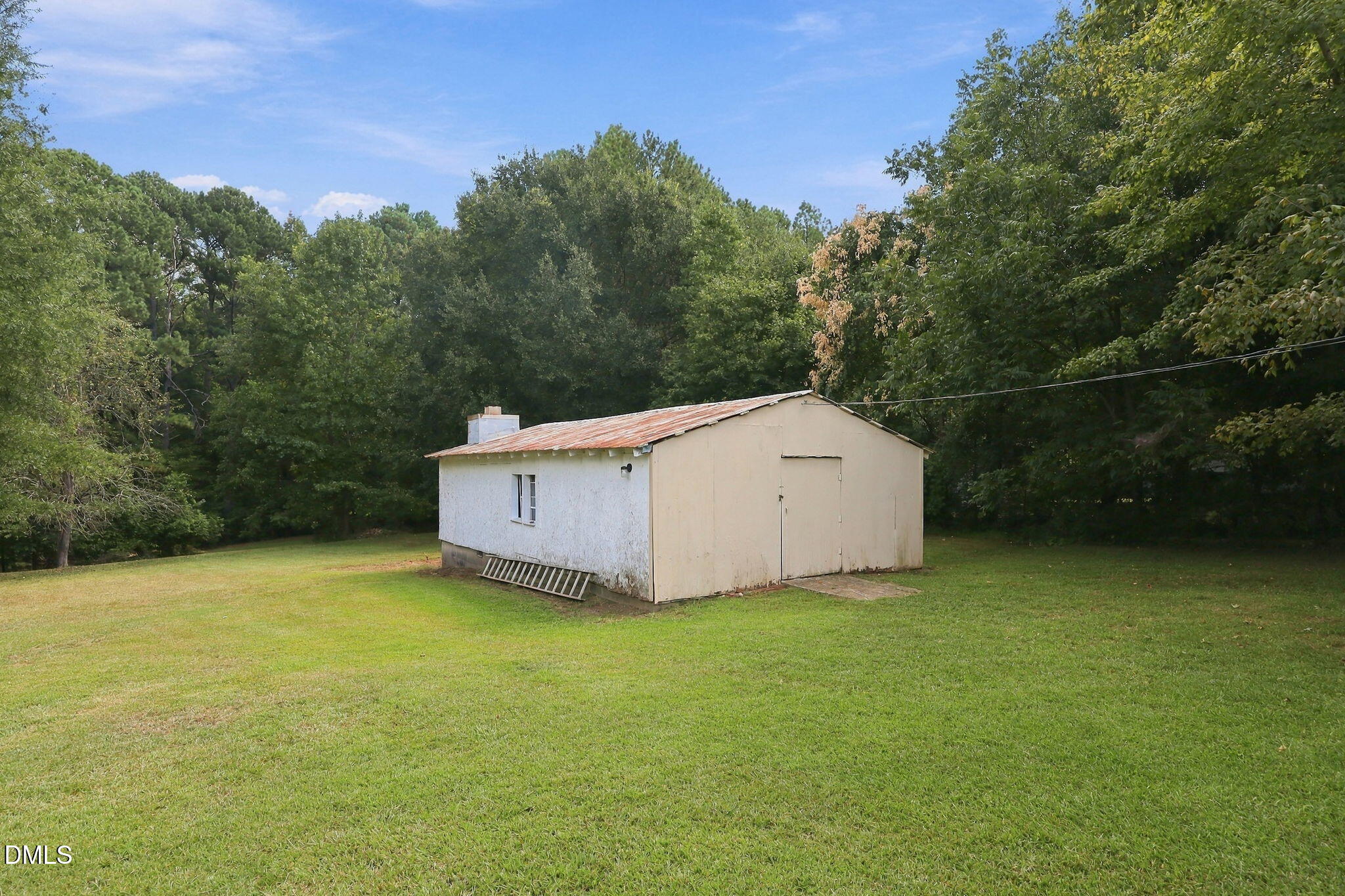 main property photo 35