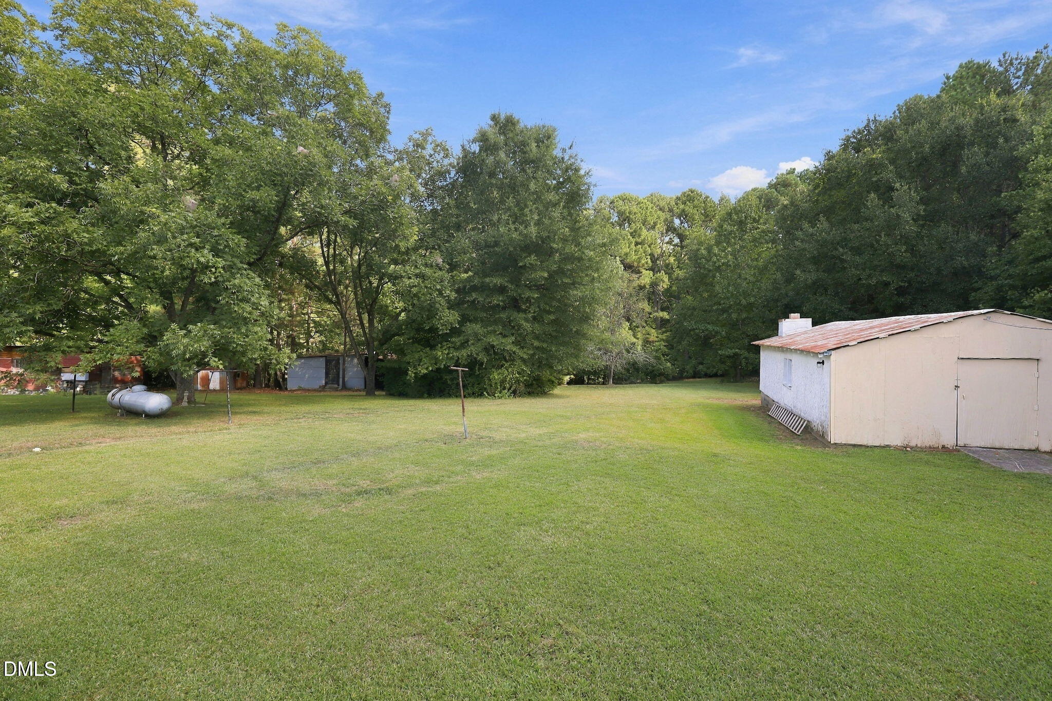 main property photo 36