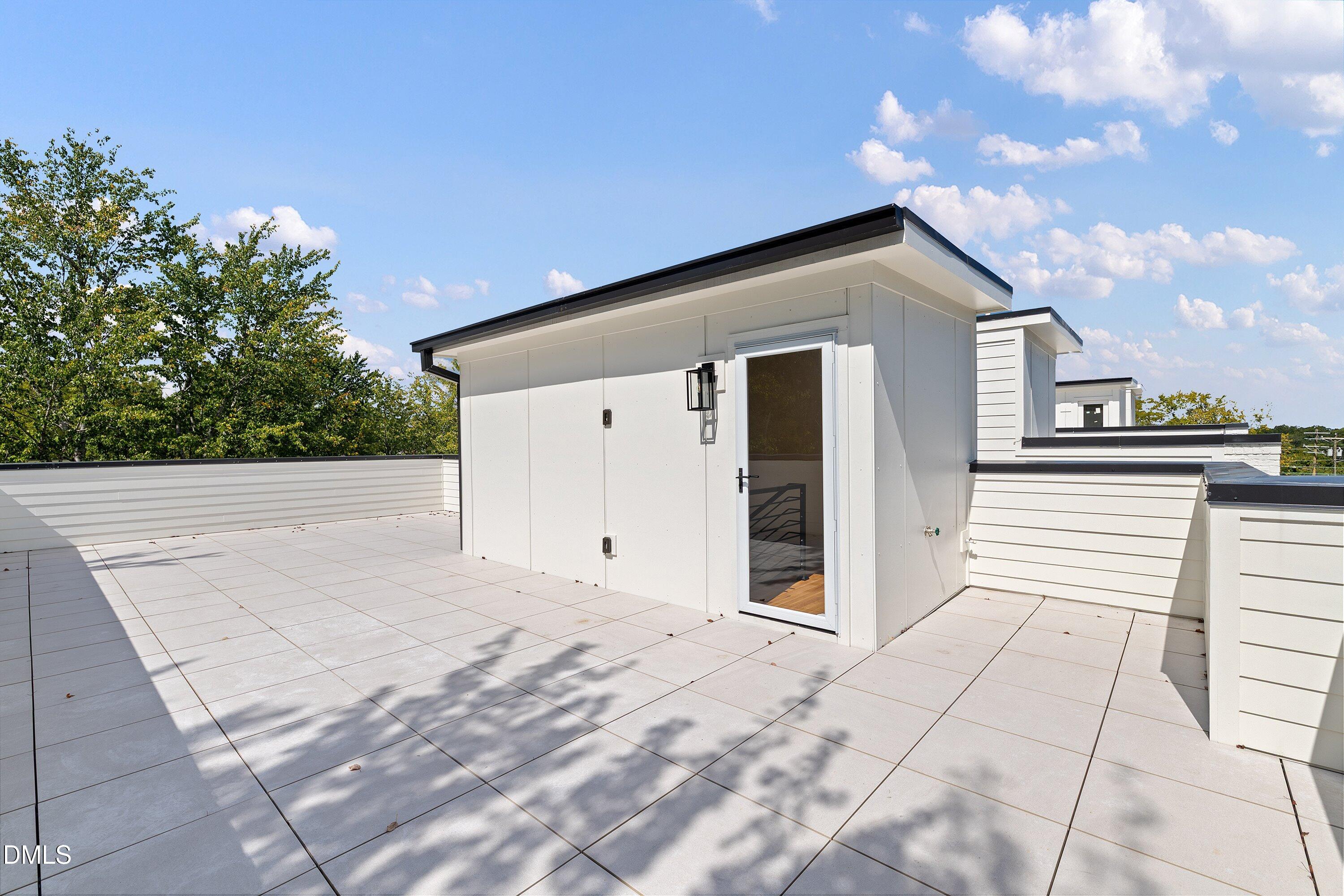 main property photo 75