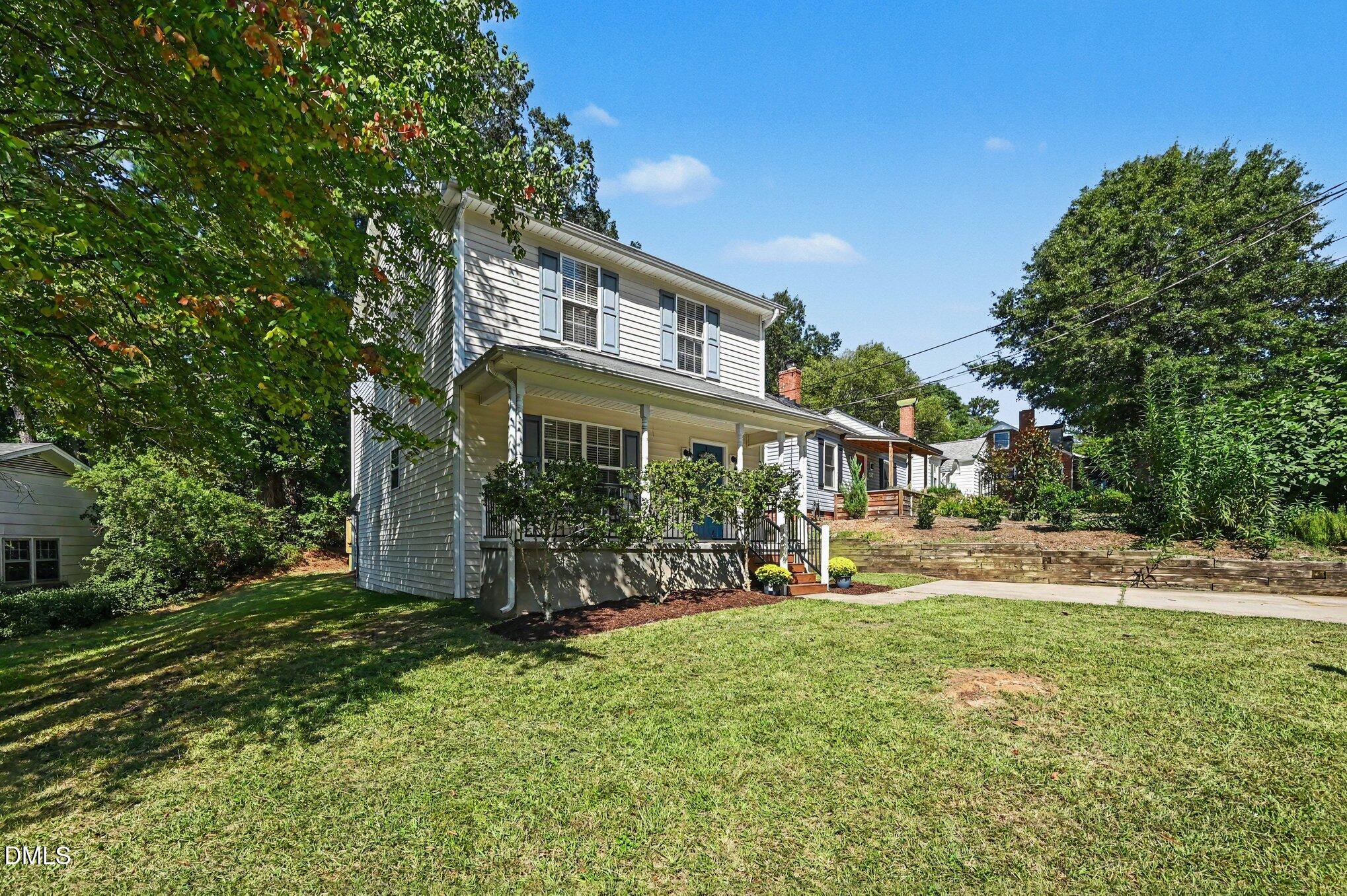 main property photo 9