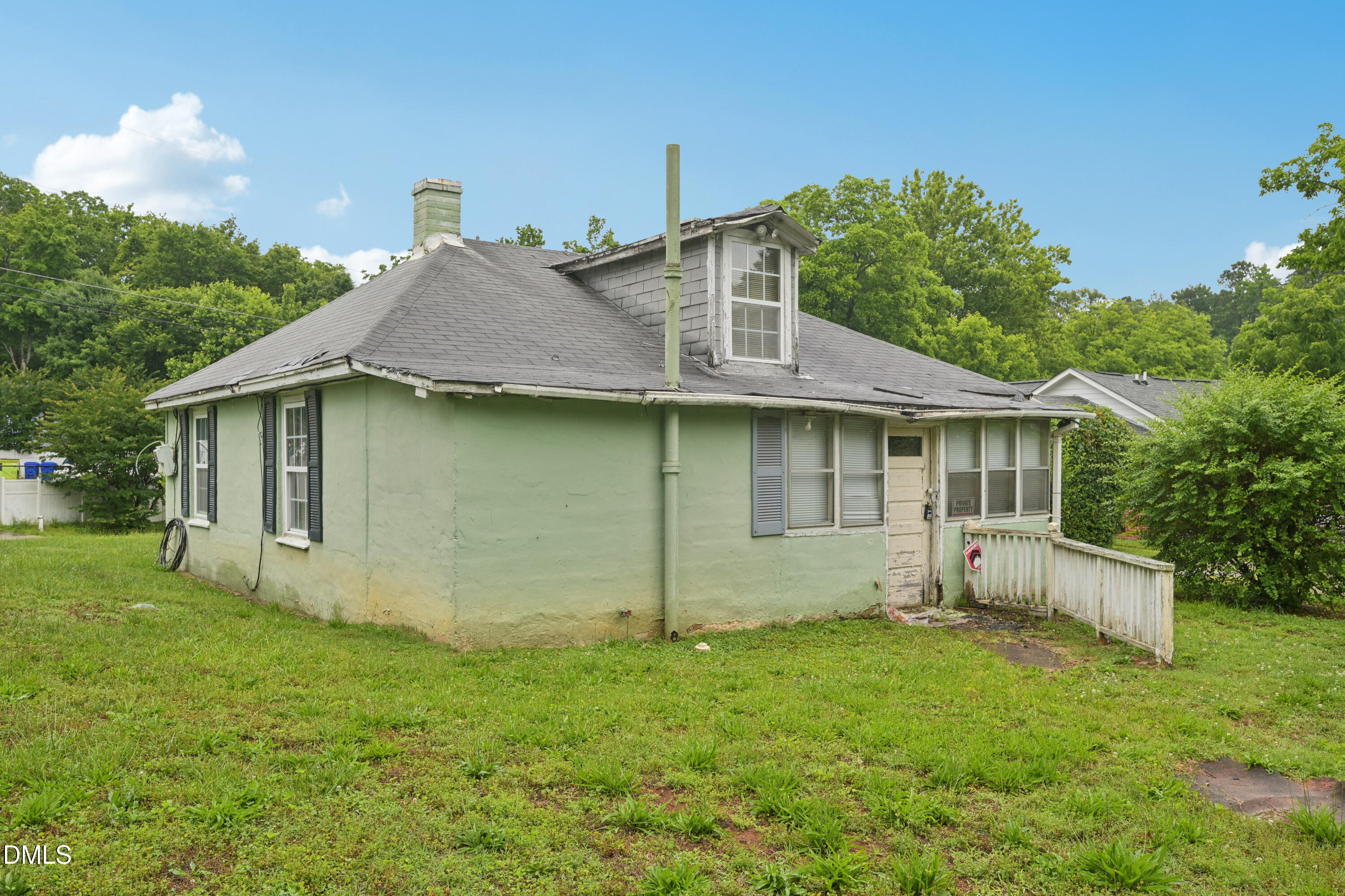 main property photo 13