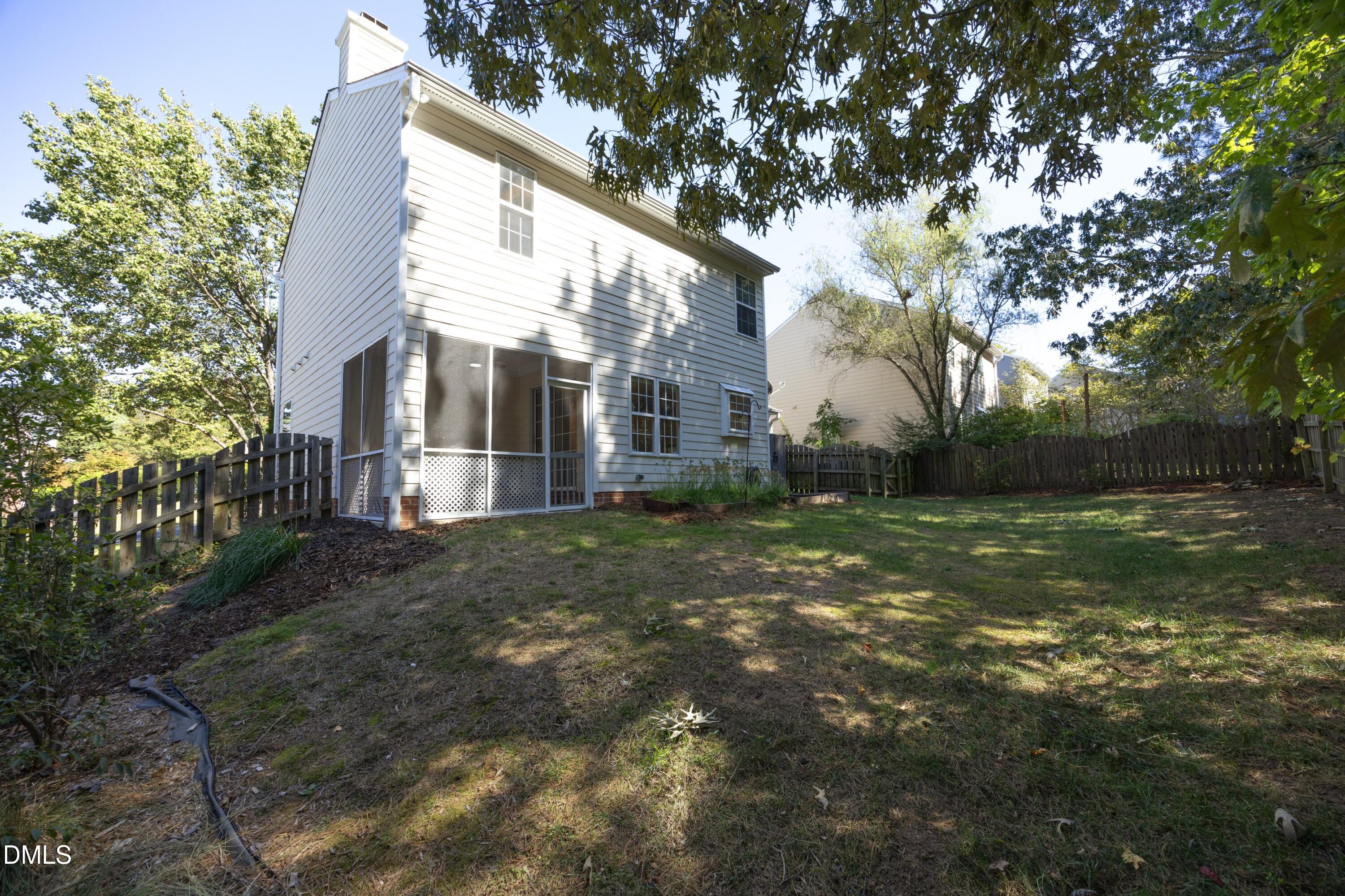 main property photo 31