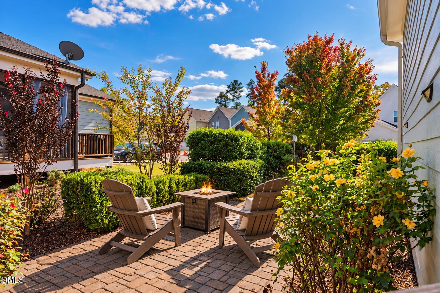 main property photo 28