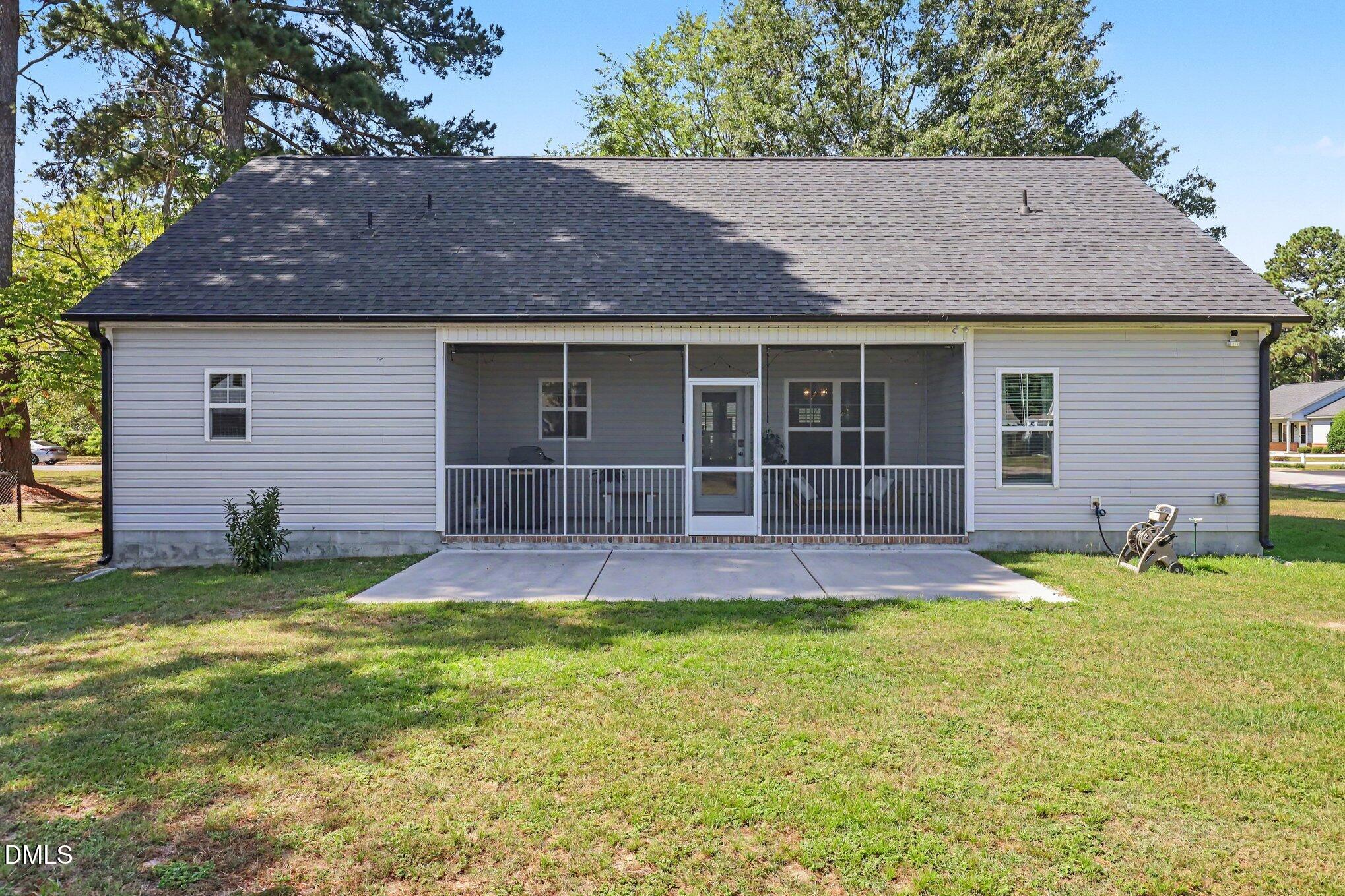 main property photo 16