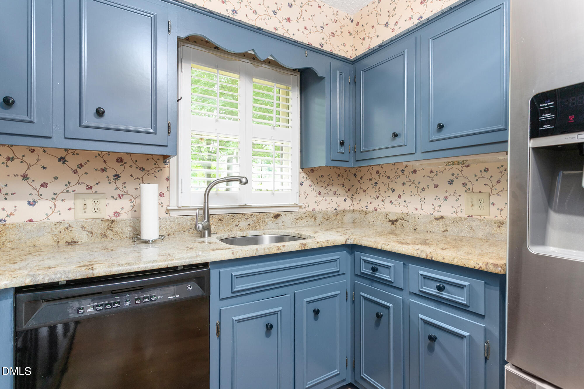 main property photo 18
