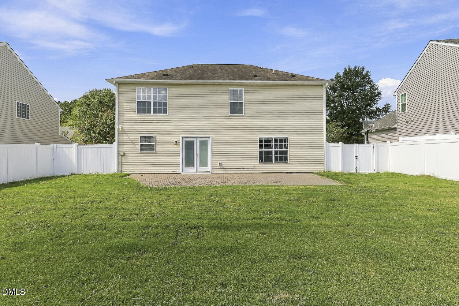 main property photo 43