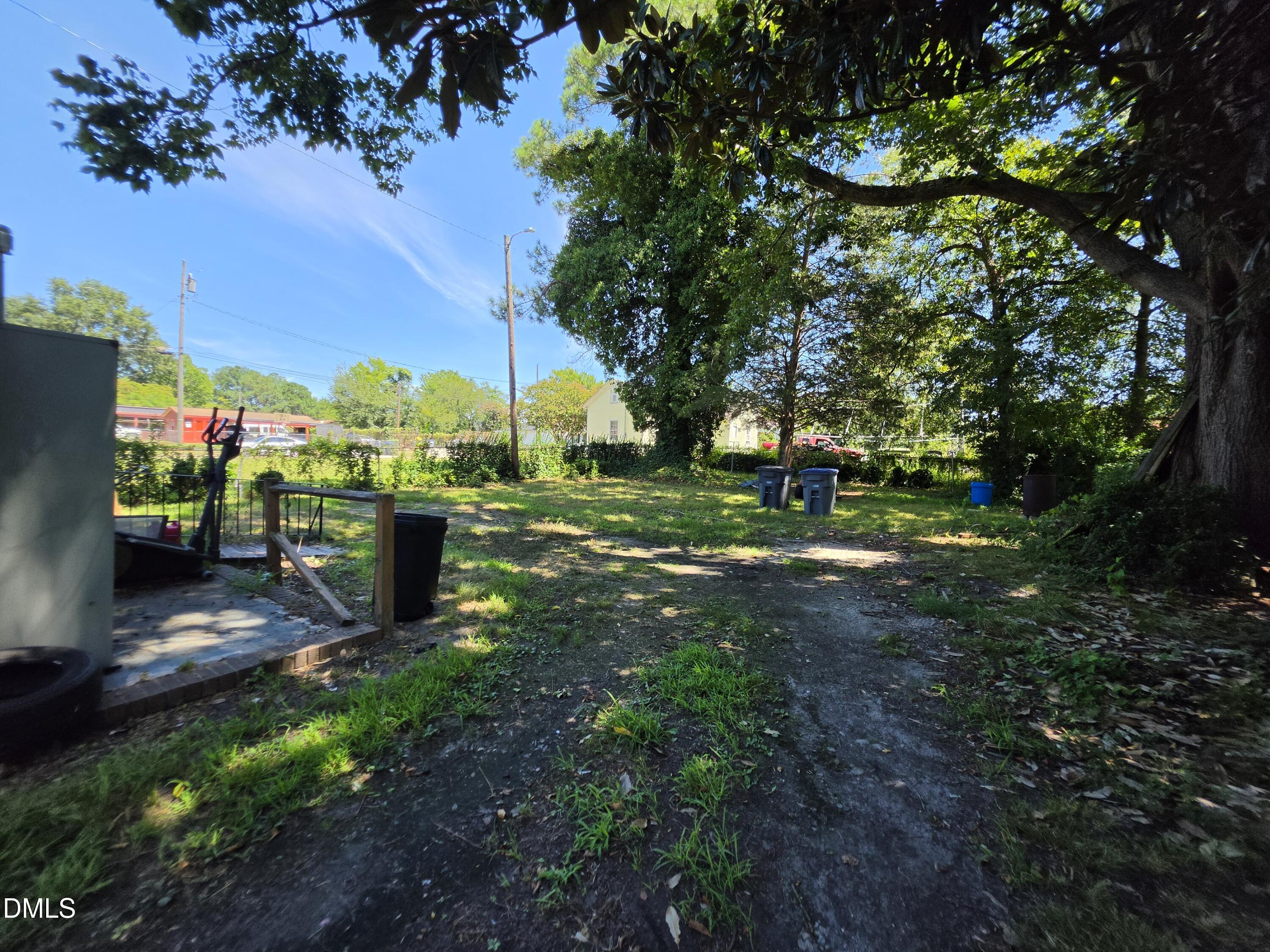 main property photo 18