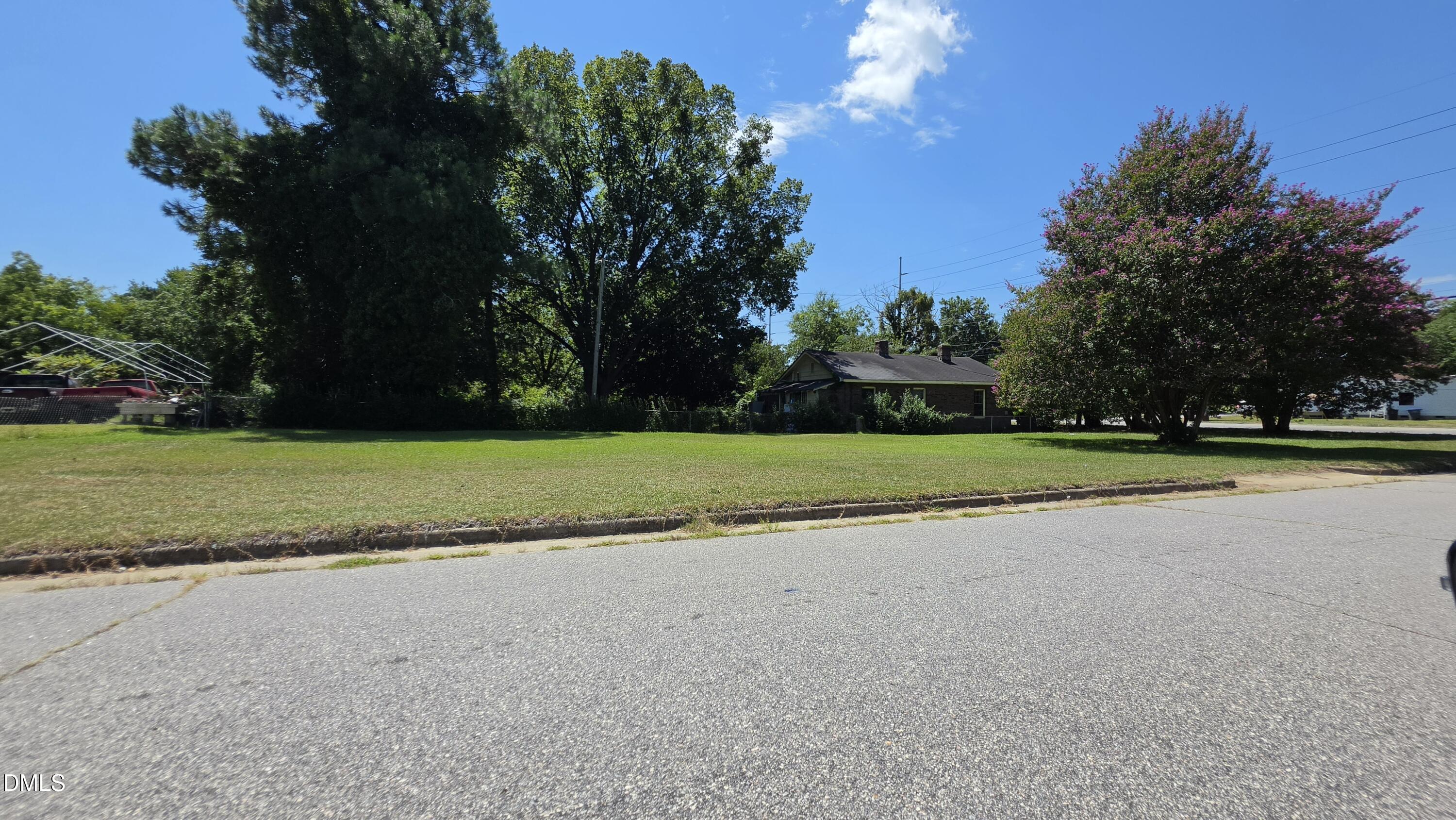 main property photo 31