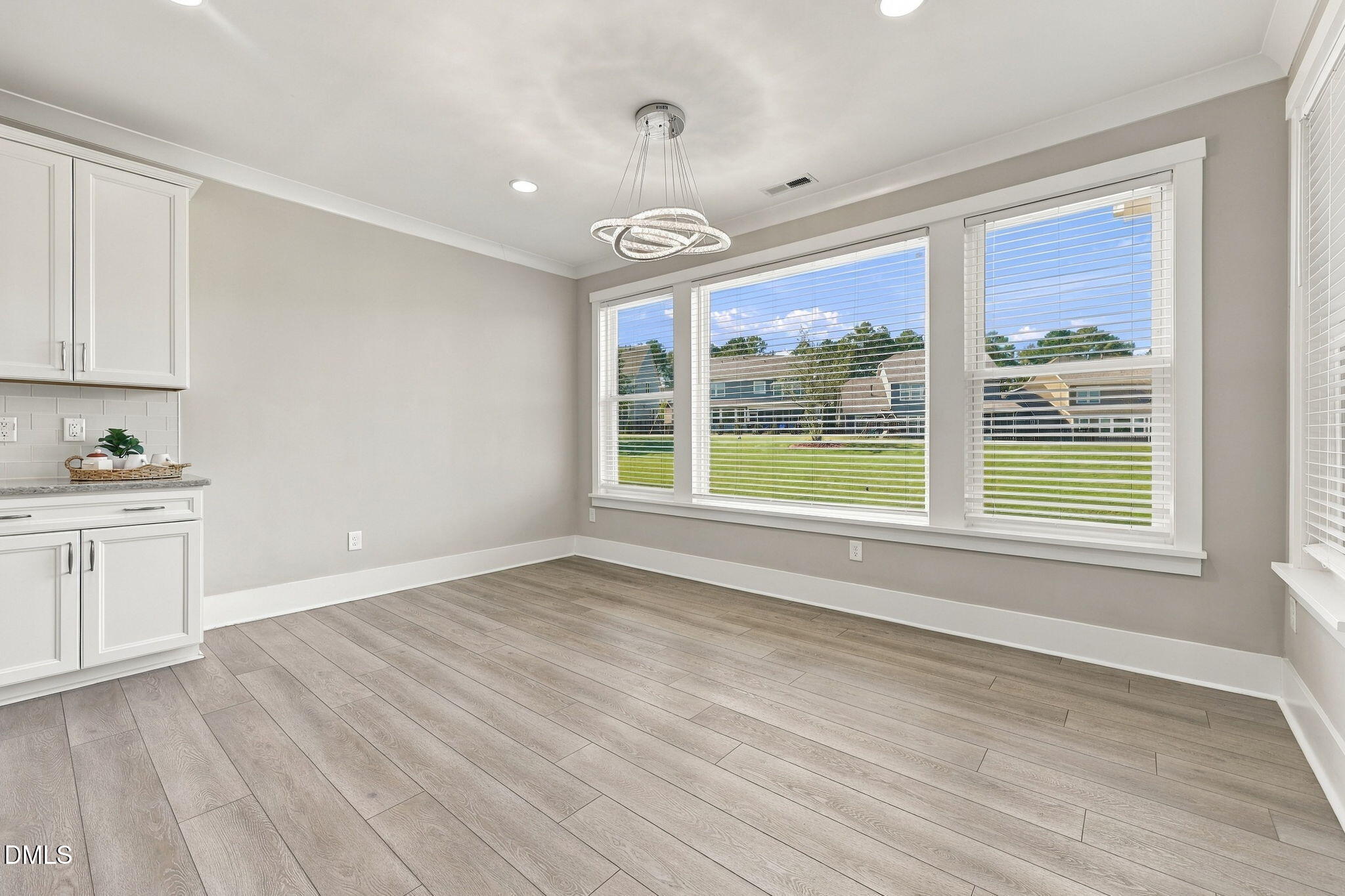 property viewer photo 12
