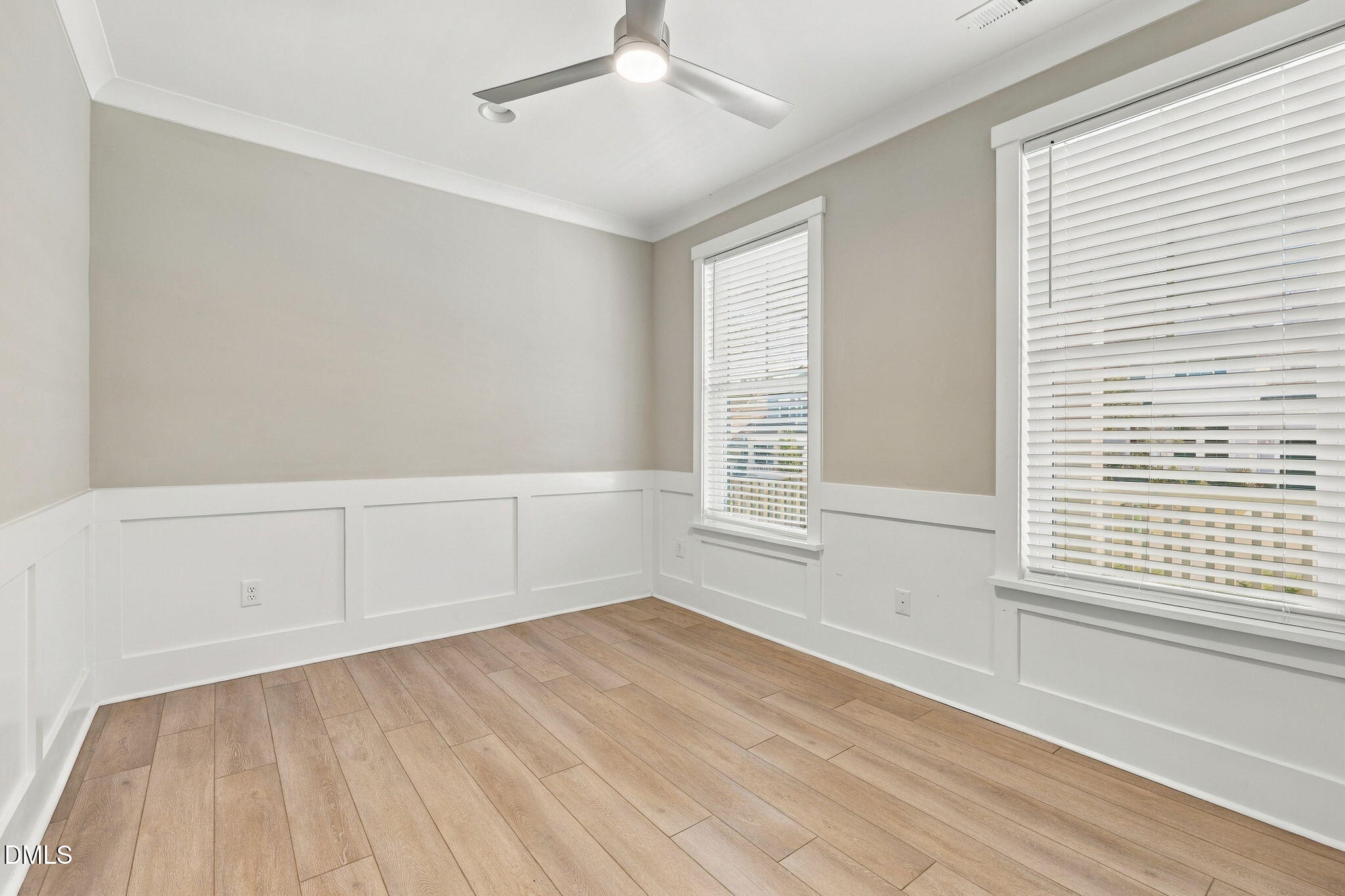 property viewer photo 20