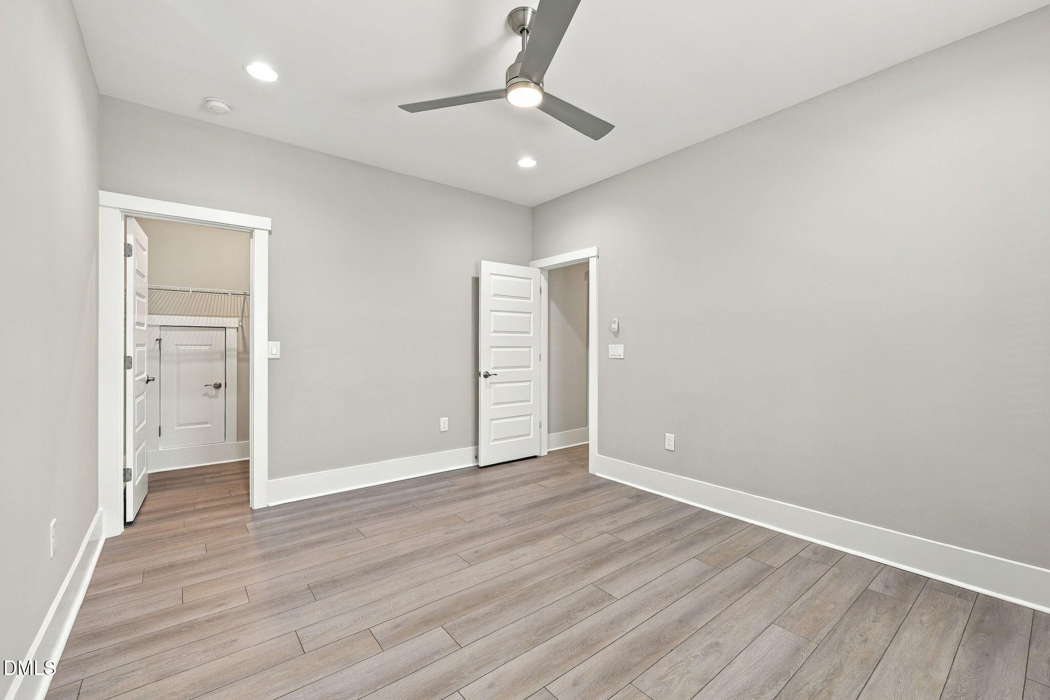 property viewer photo 29