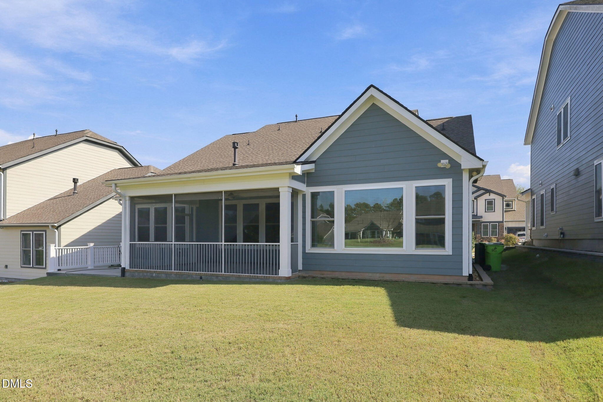 property viewer photo 35