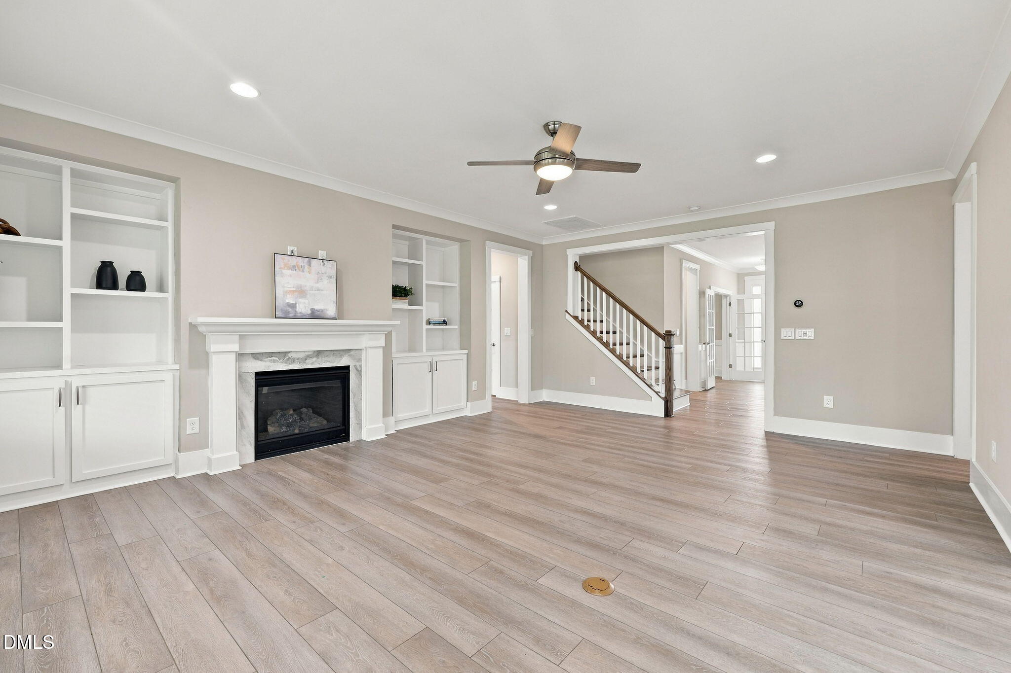 property viewer photo 5