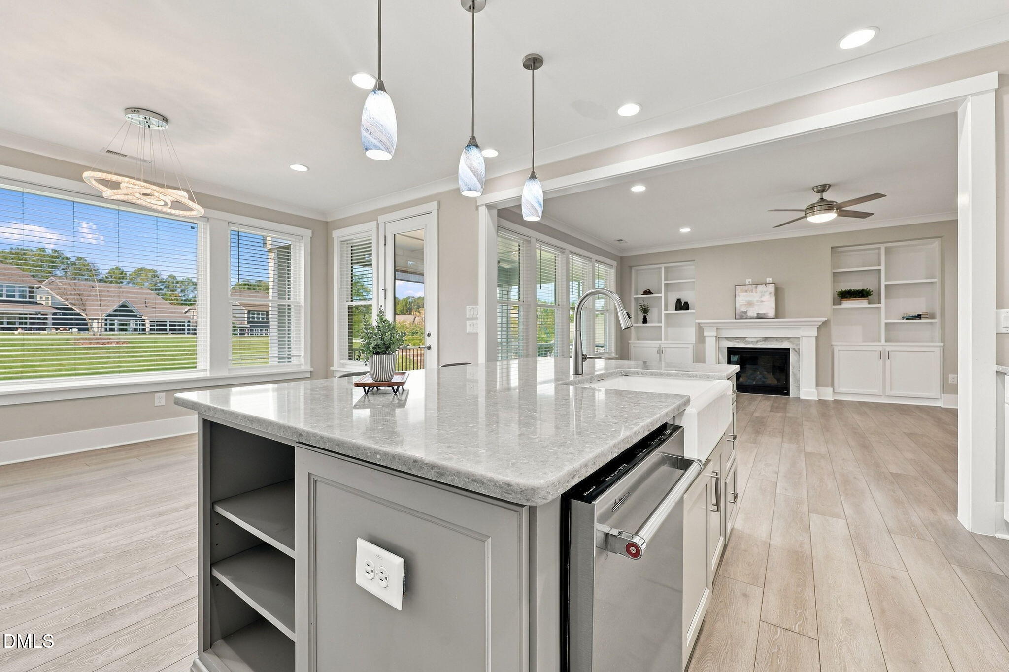 property viewer photo 7