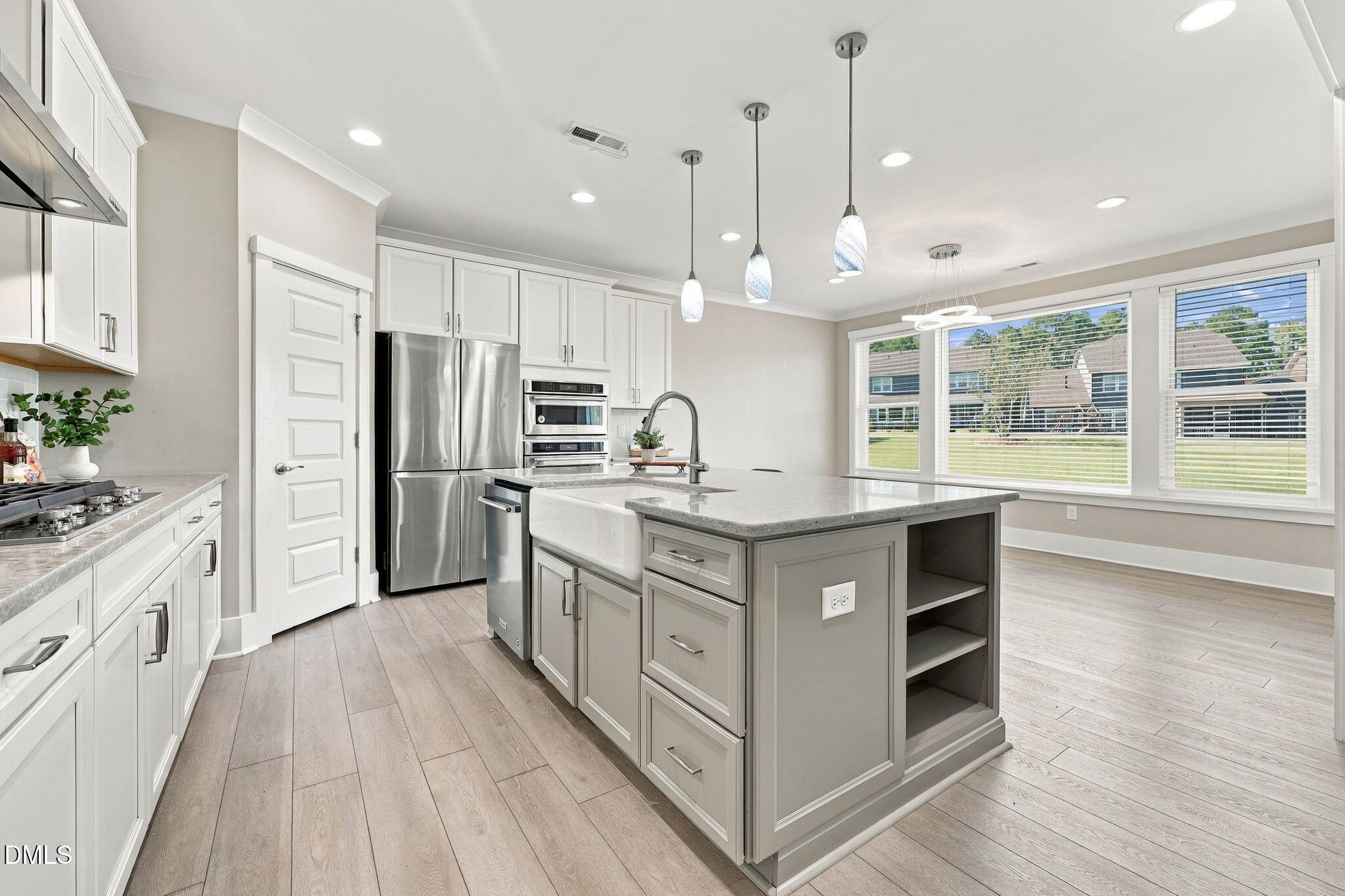 property viewer photo 8