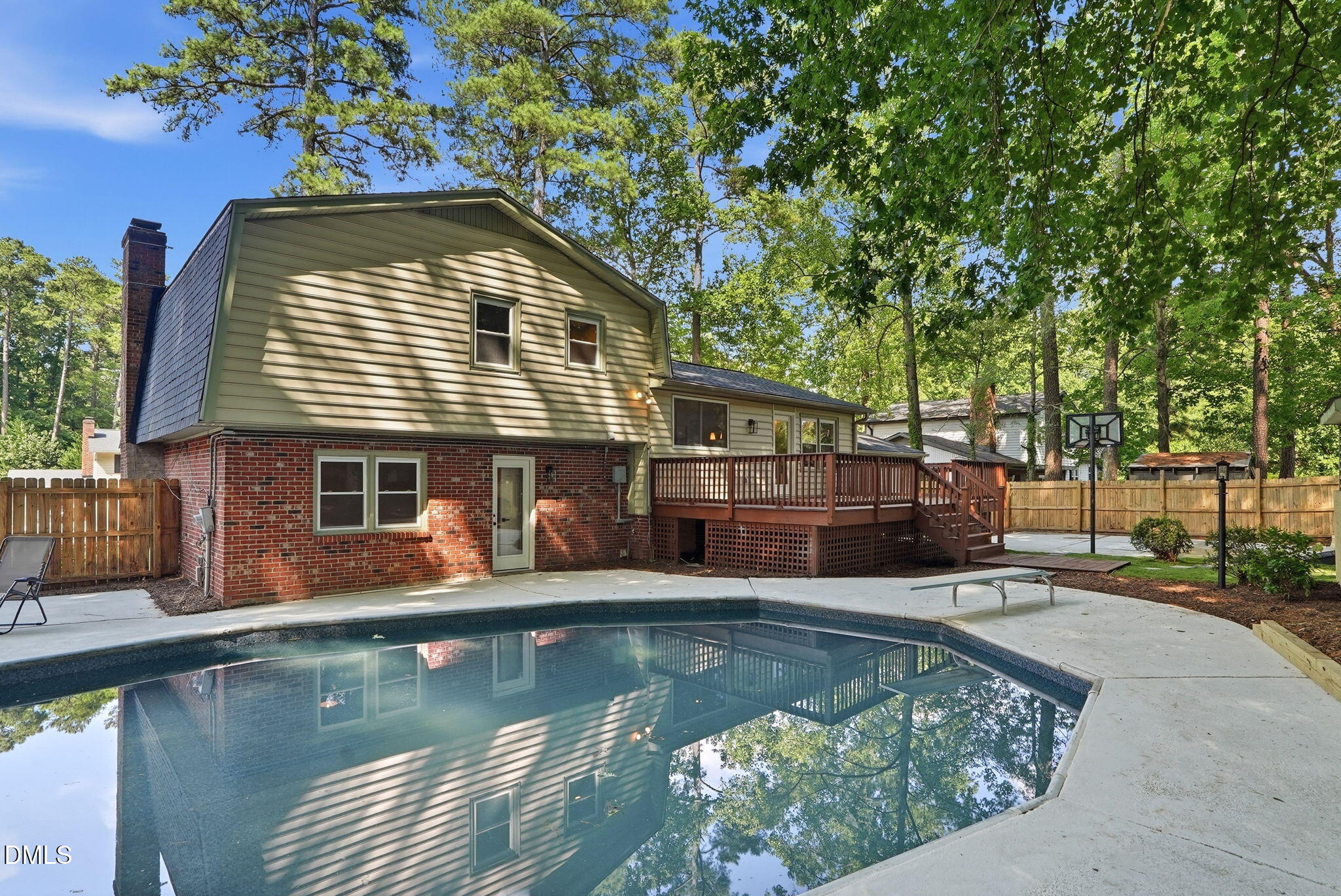 main property photo 74