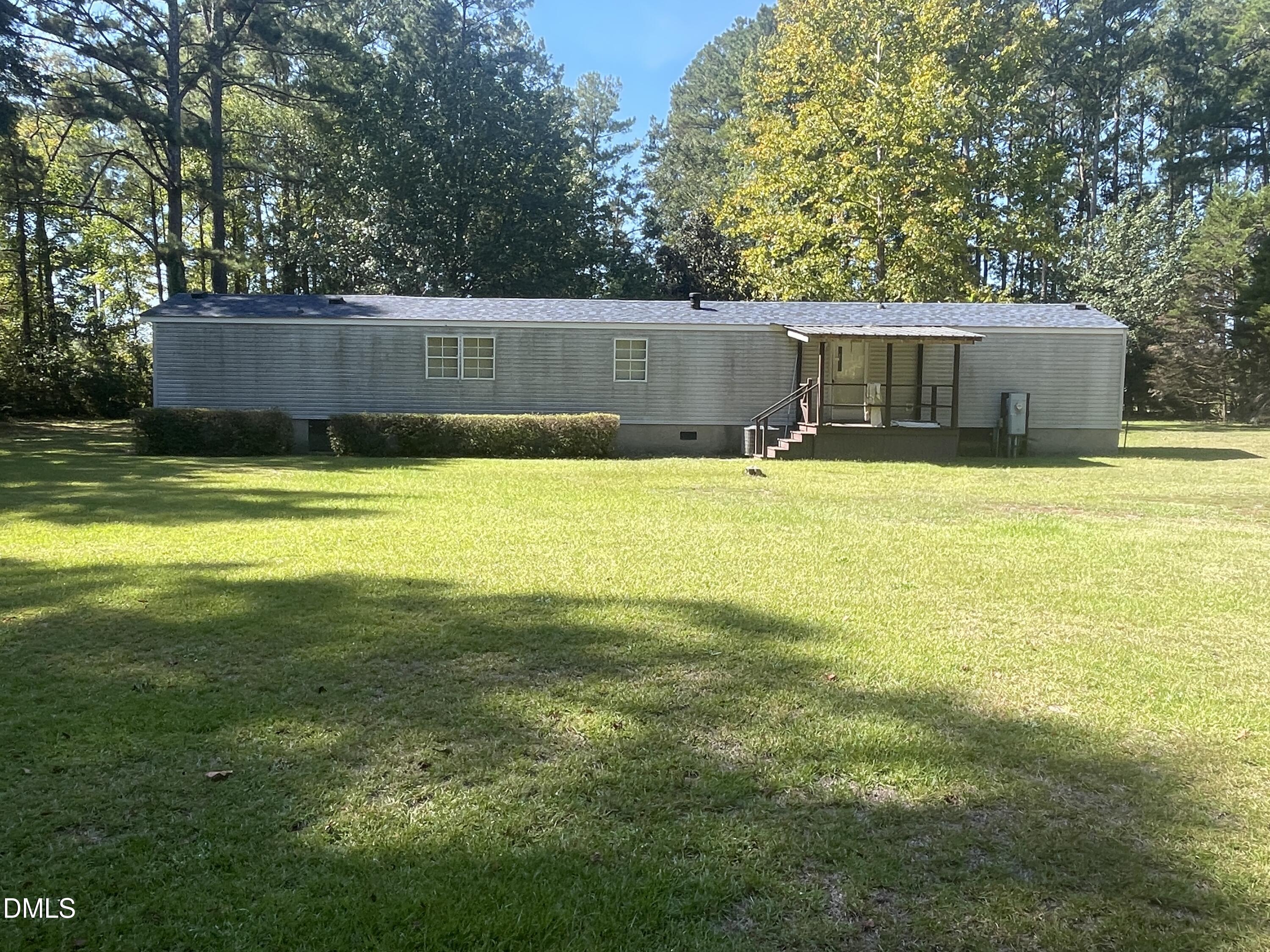 main property photo 30