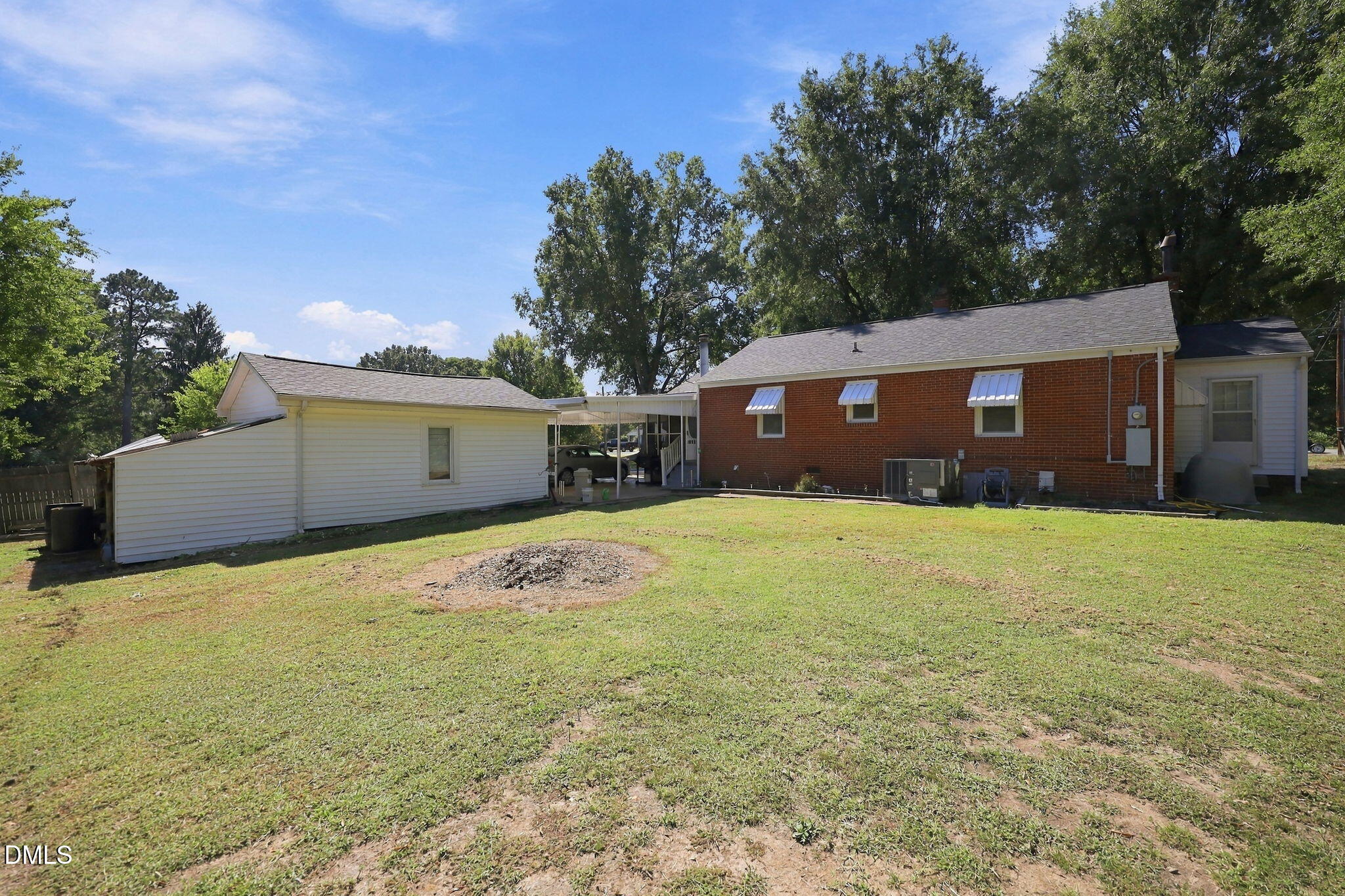 main property photo 13