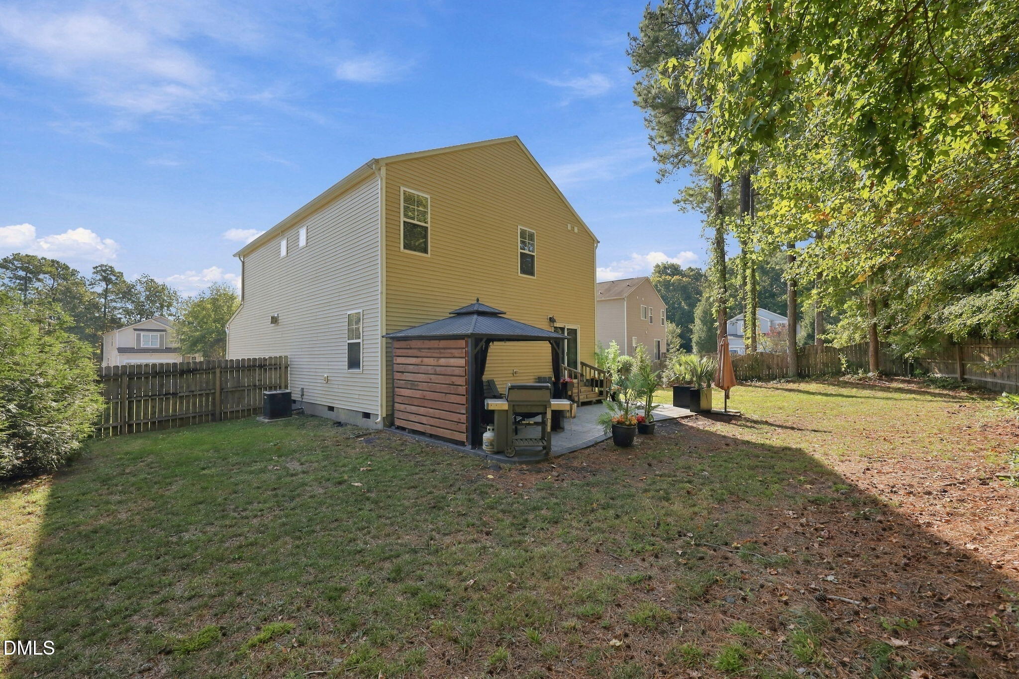 main property photo 31