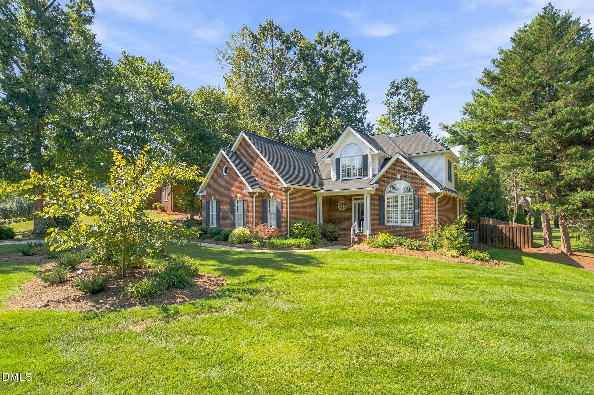 main property photo 4