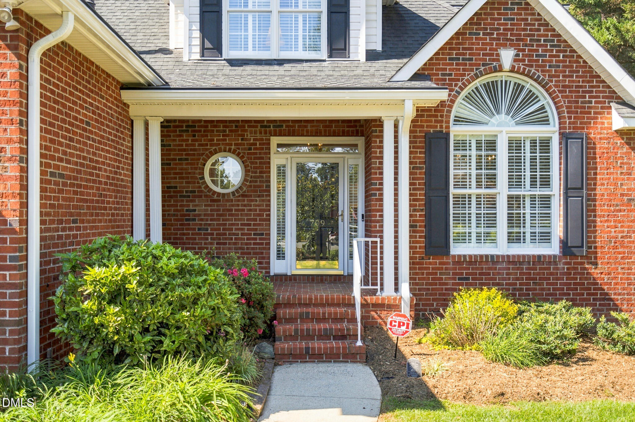 main property photo 7