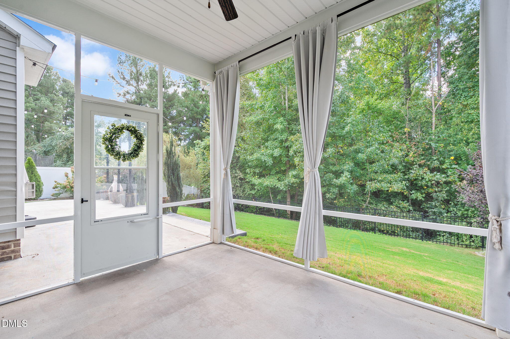 main property photo 19