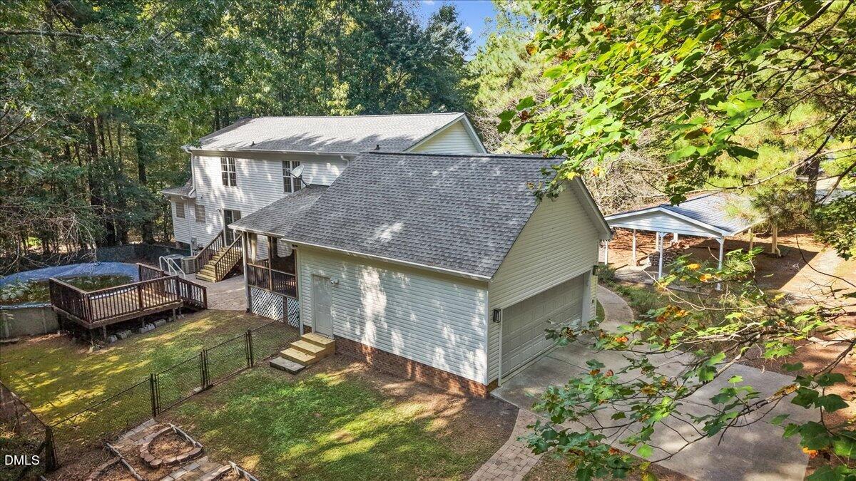 main property photo 41