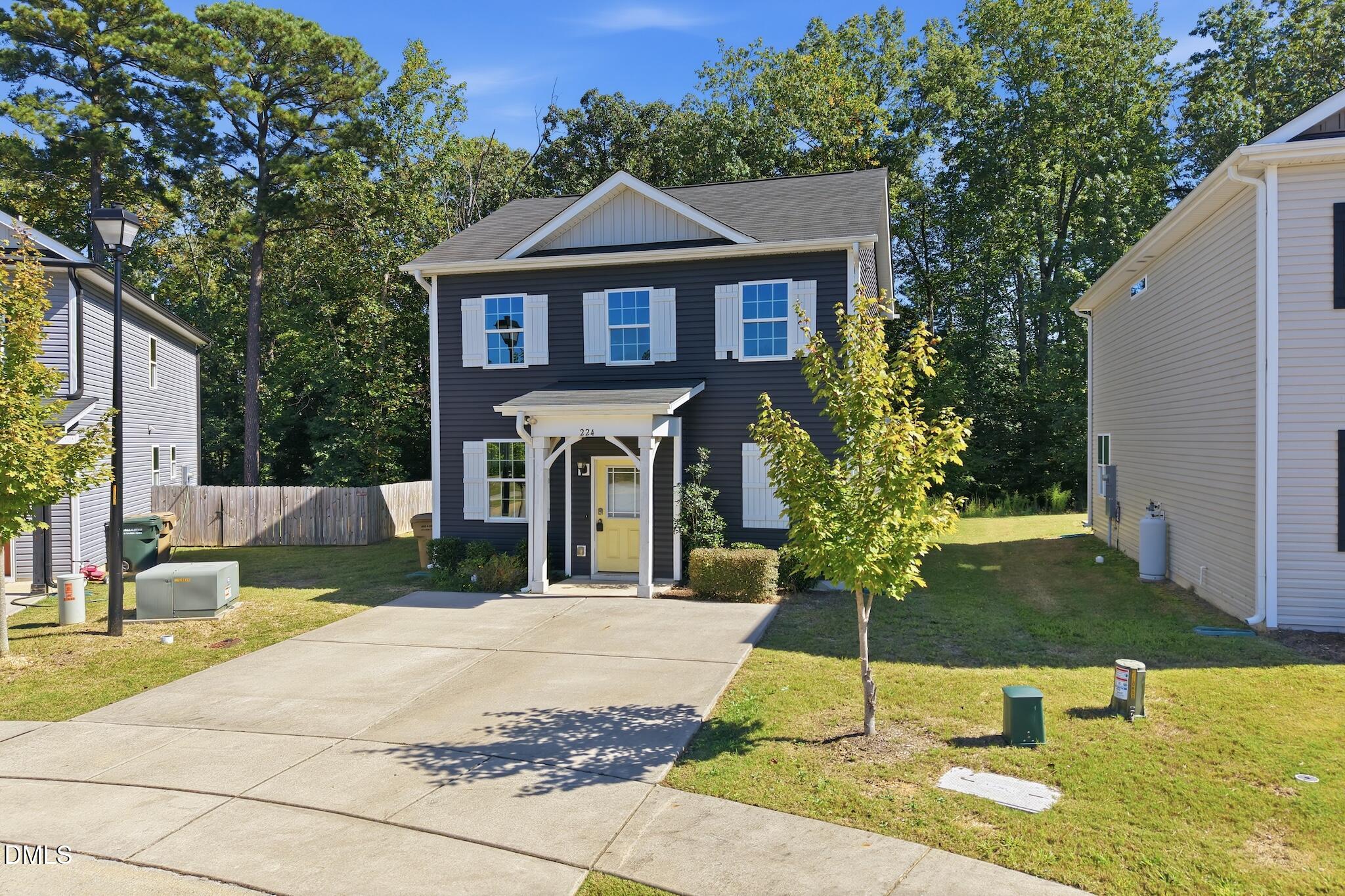 main property photo 32