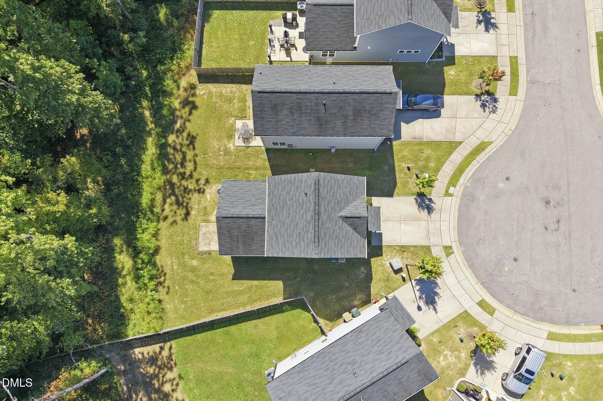 main property photo 40