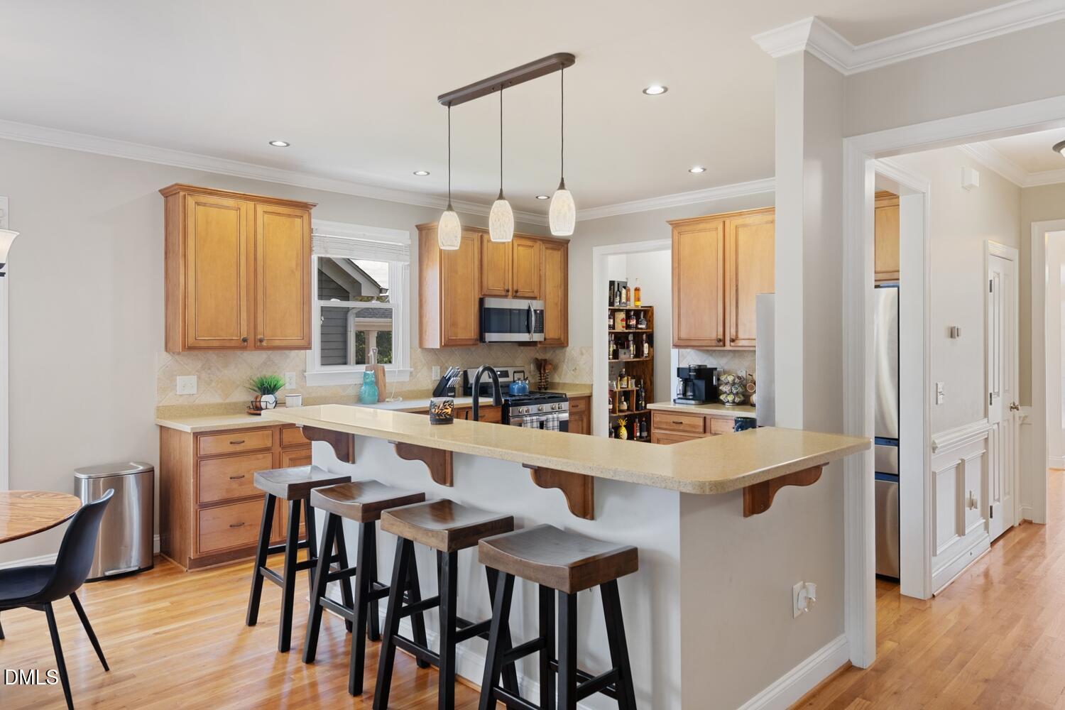 main property photo 13