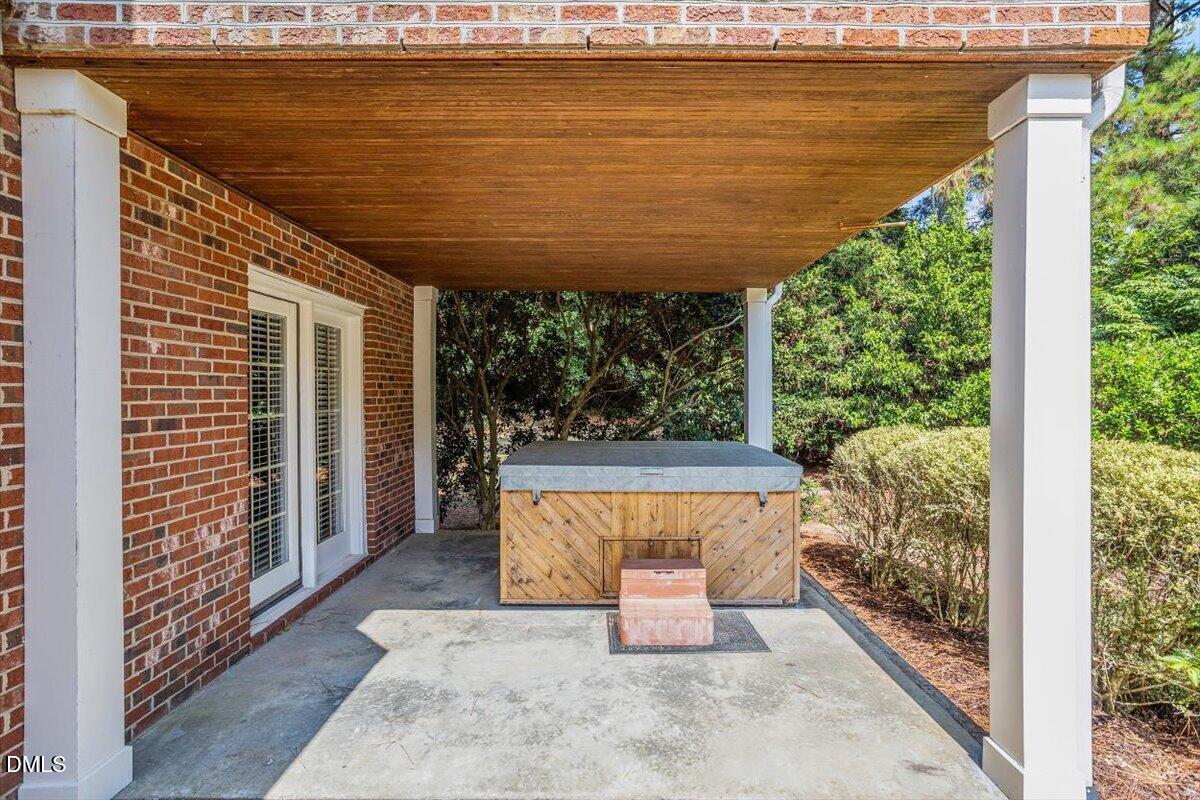 main property photo 45