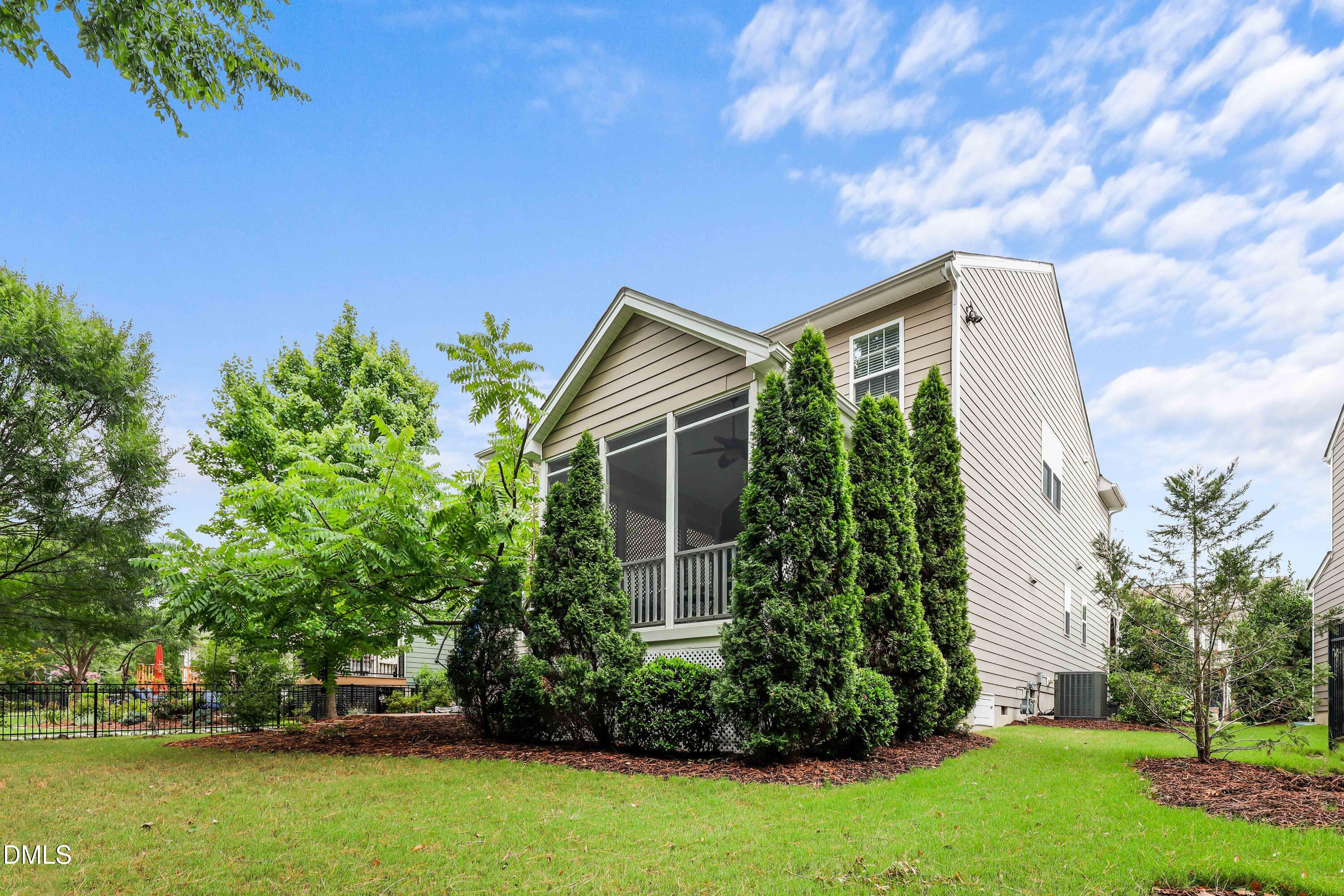 main property photo 36