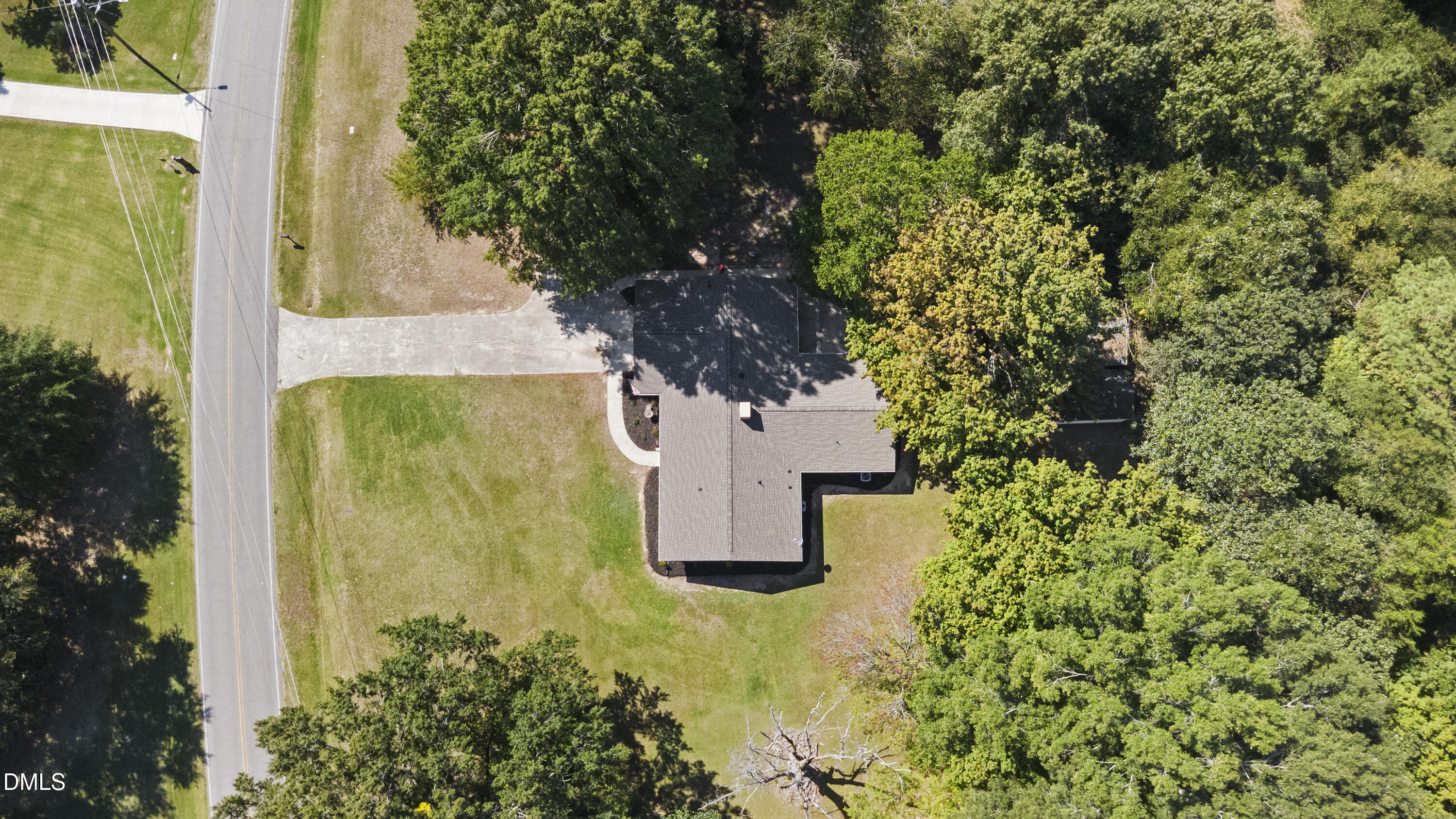 main property photo 37