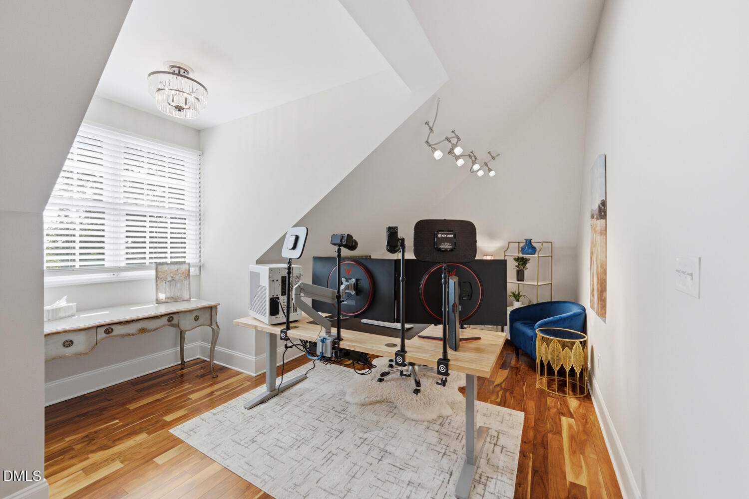 main property photo 54