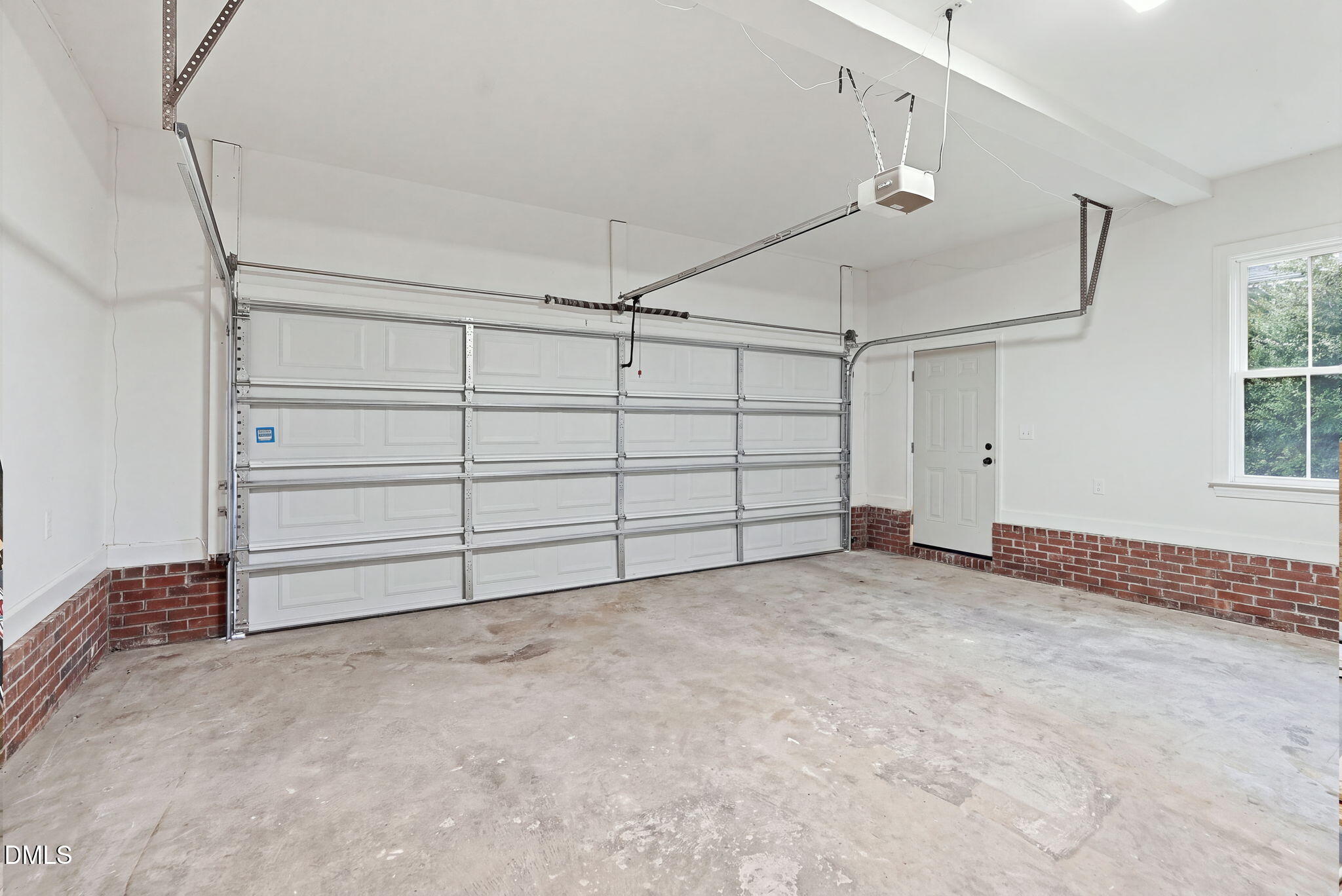 main property photo 70