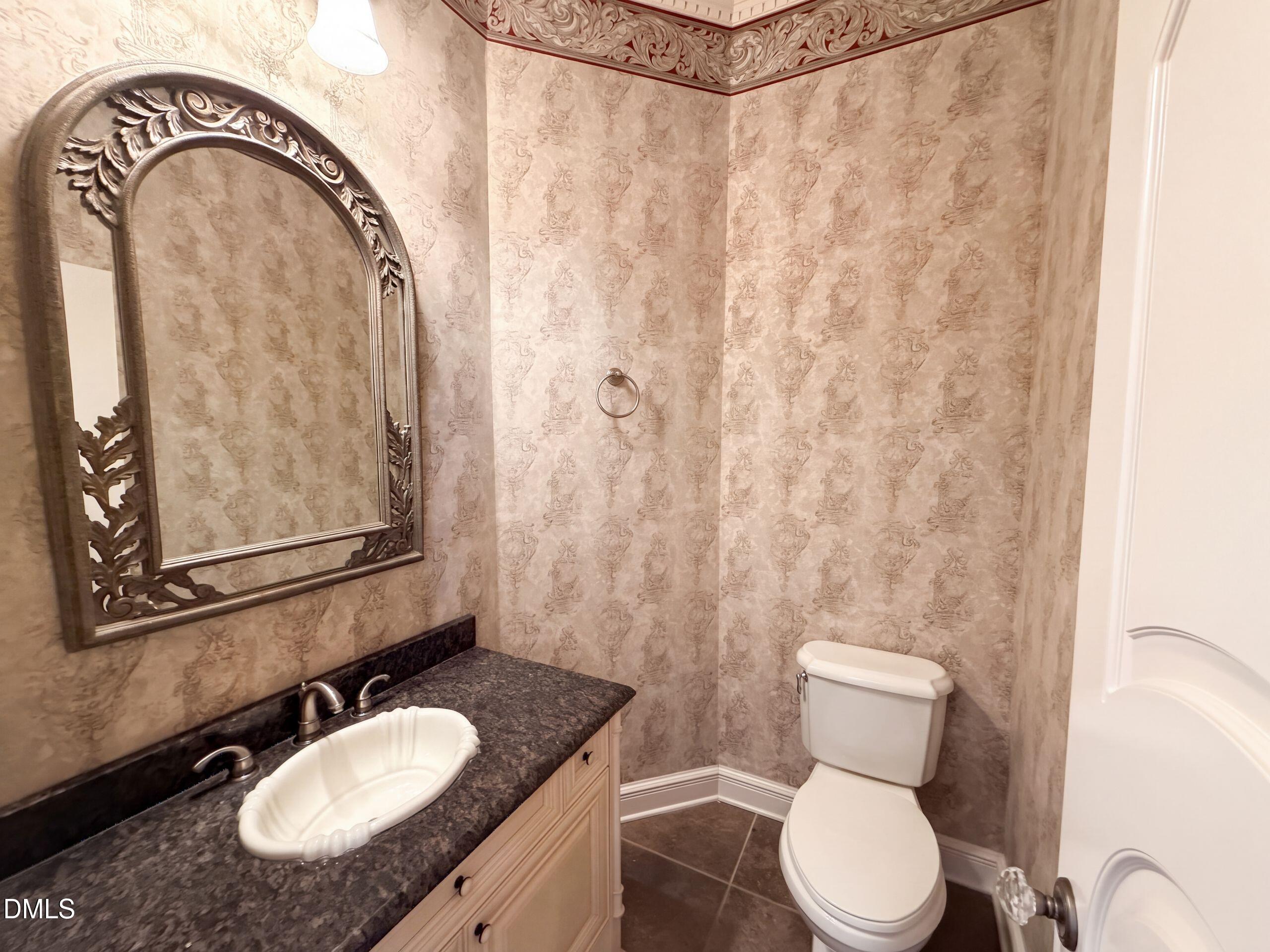 main property photo 12
