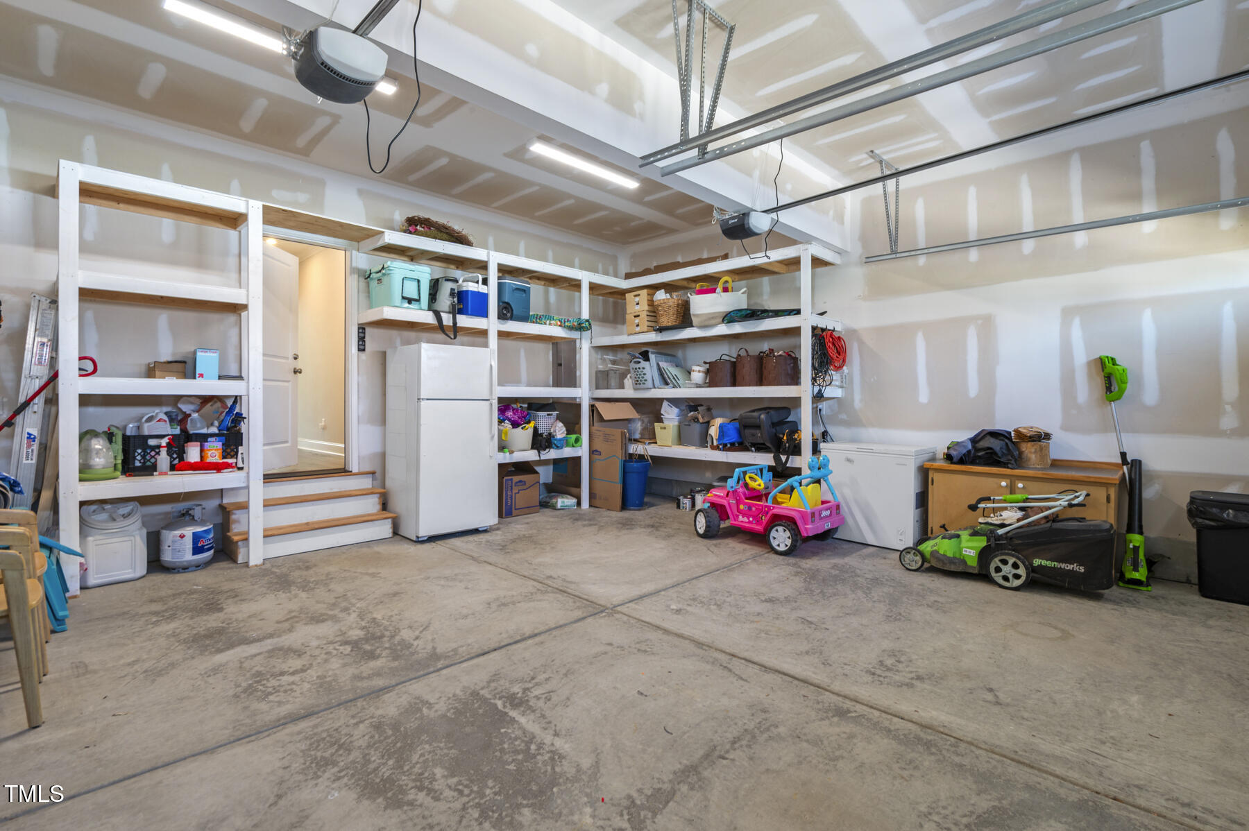 main property photo 61