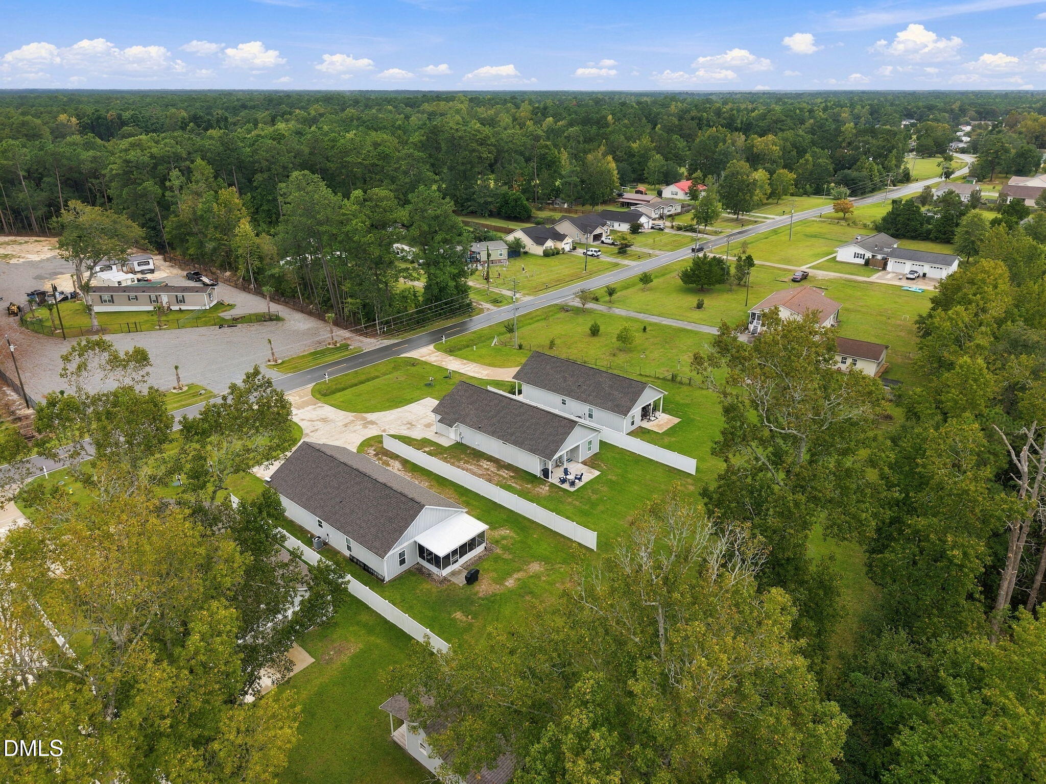 main property photo 19