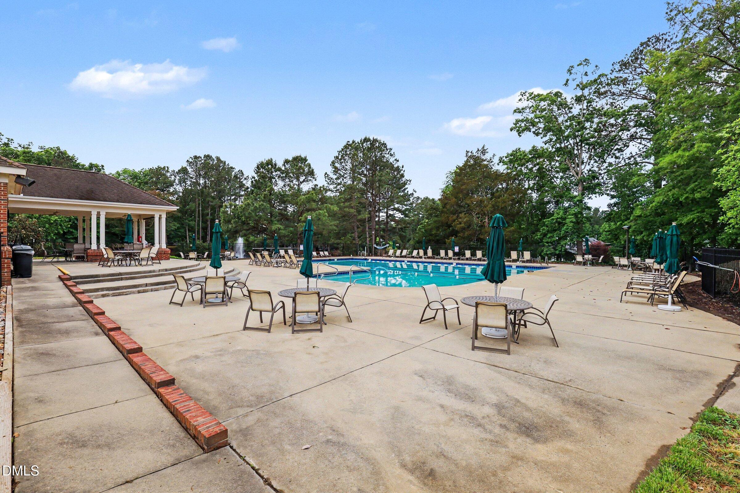 main property photo 50