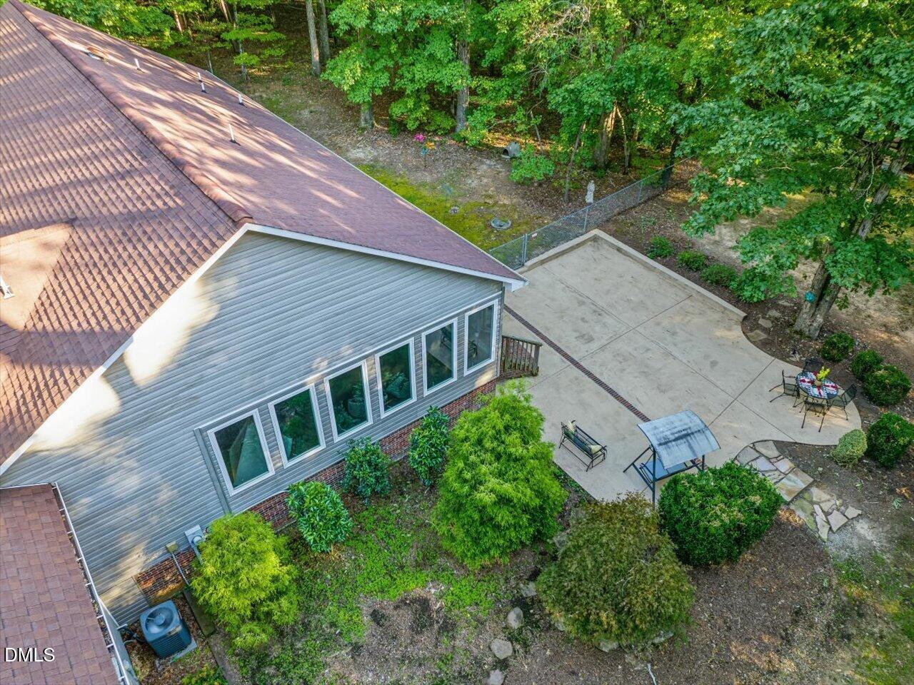 main property photo 82