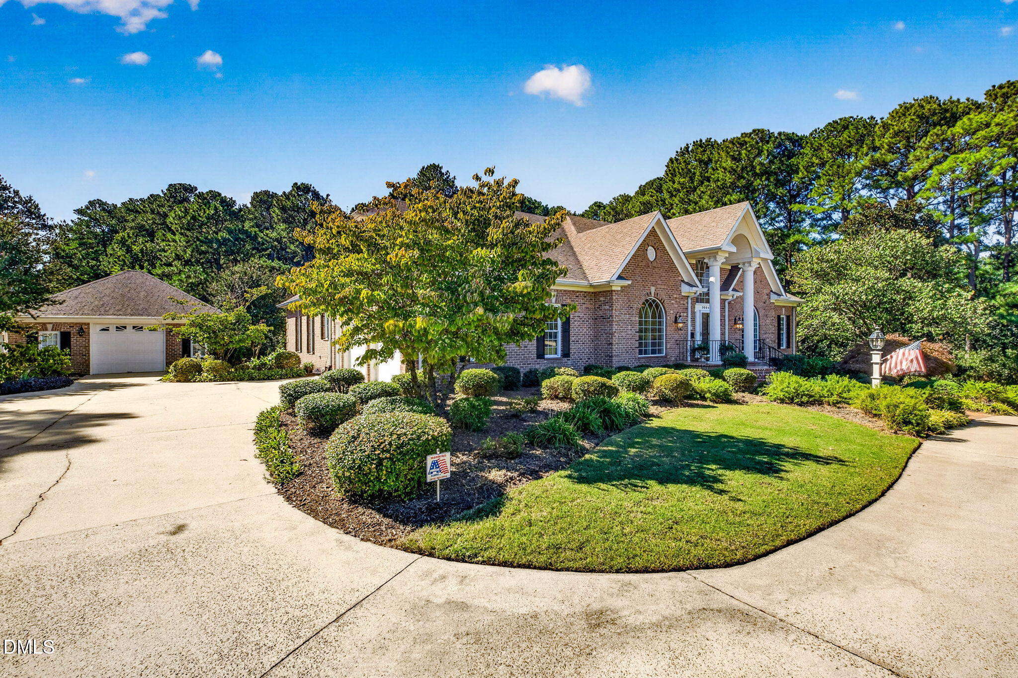 main property photo 11