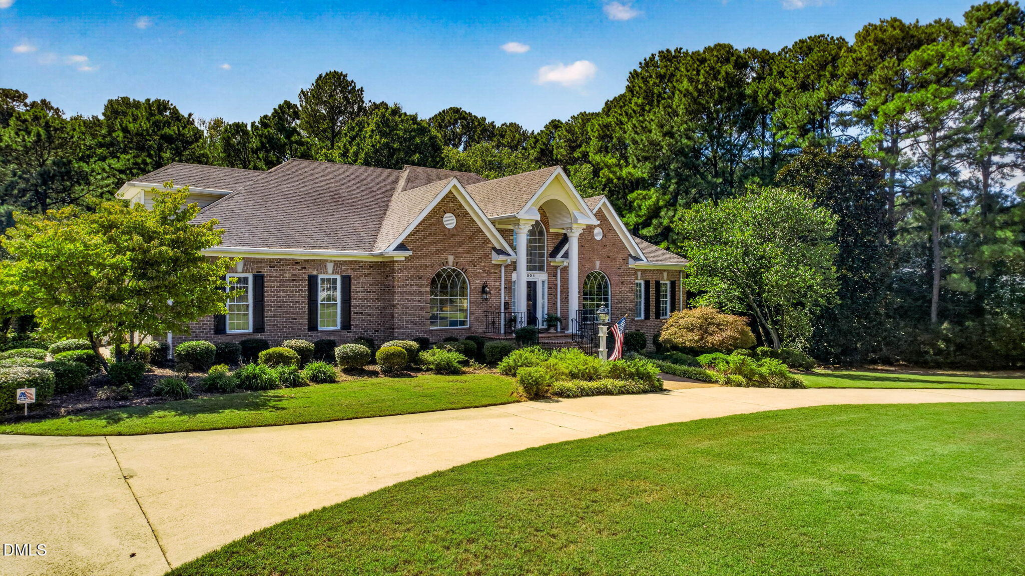 main property photo 4