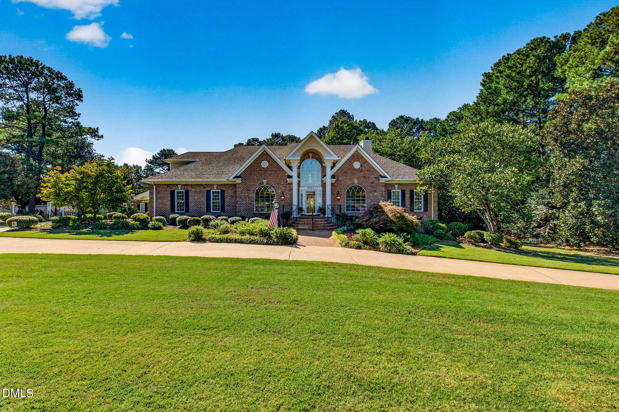 main property photo 7