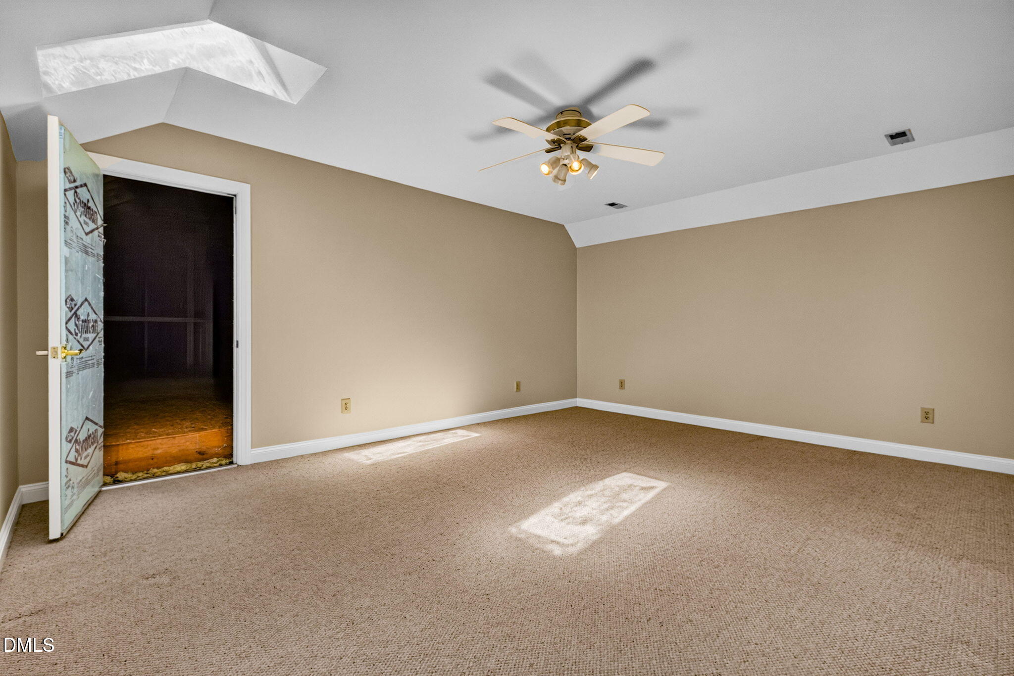 main property photo 73