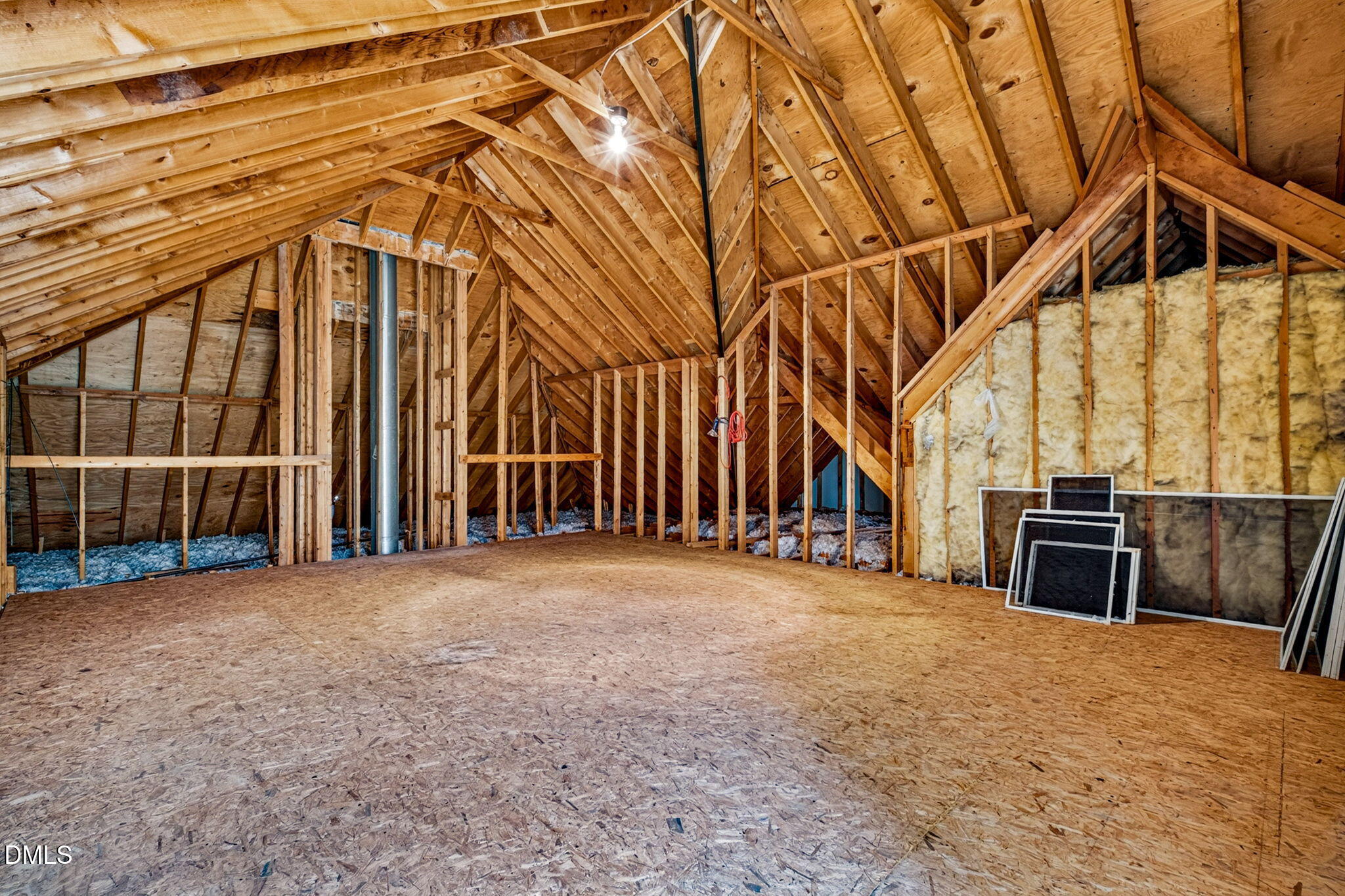 main property photo 74