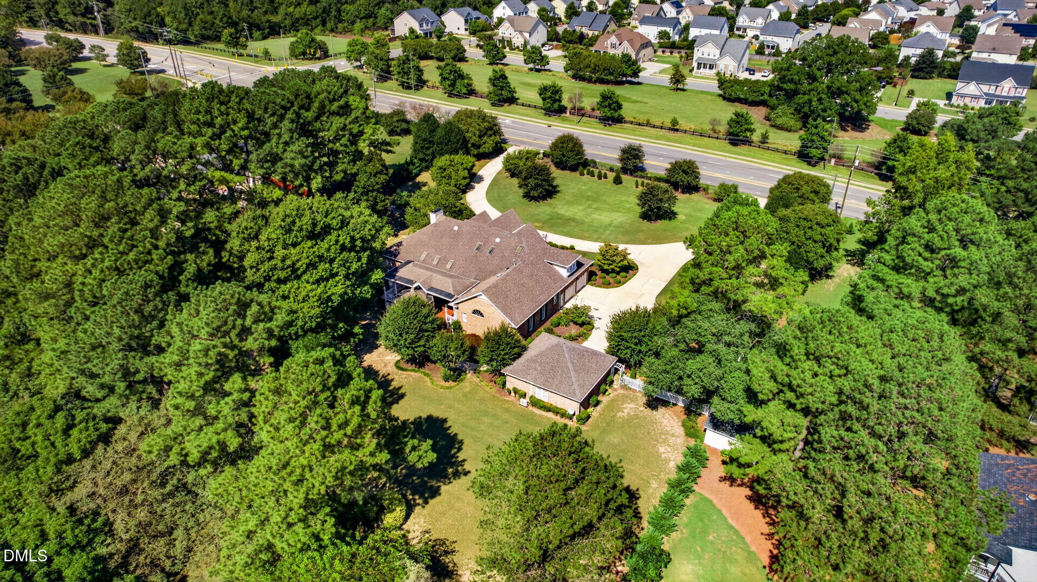 main property photo 90