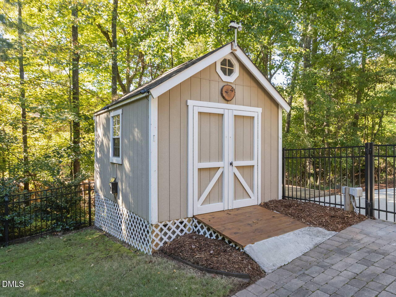 main property photo 51
