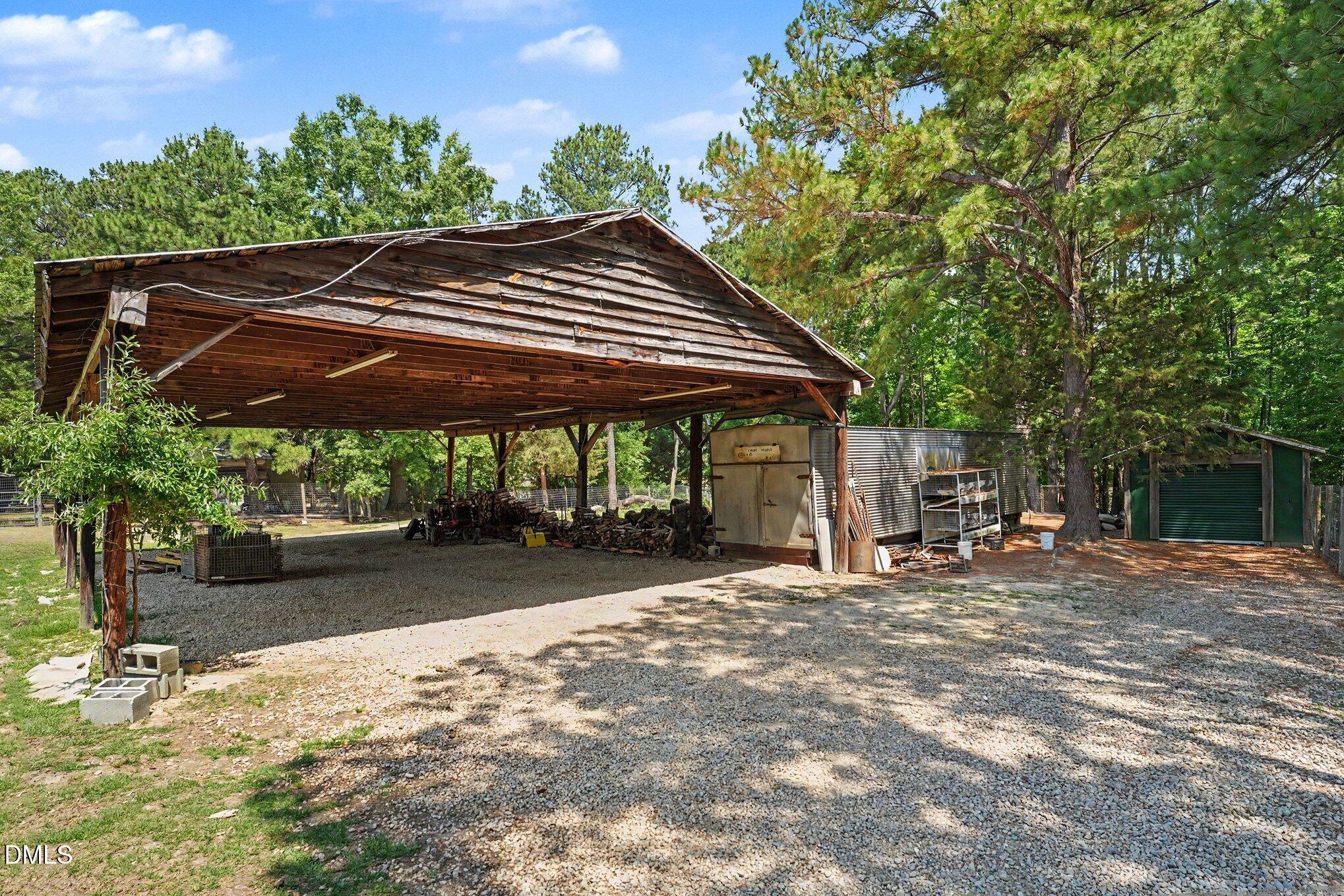 main property photo 26