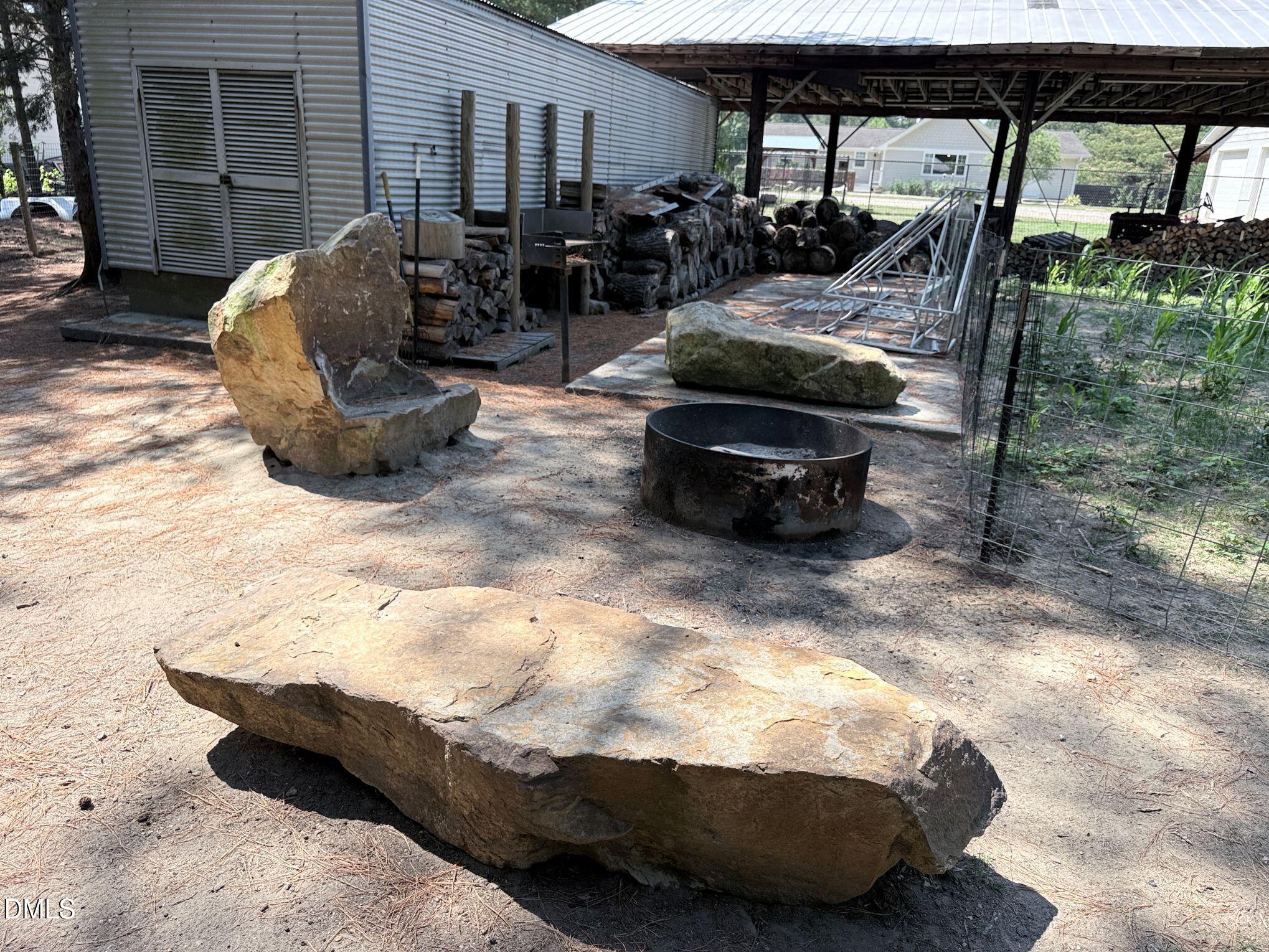 main property photo 35