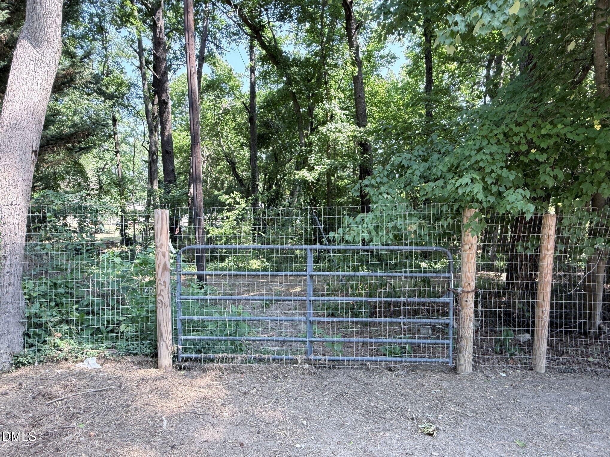 main property photo 37